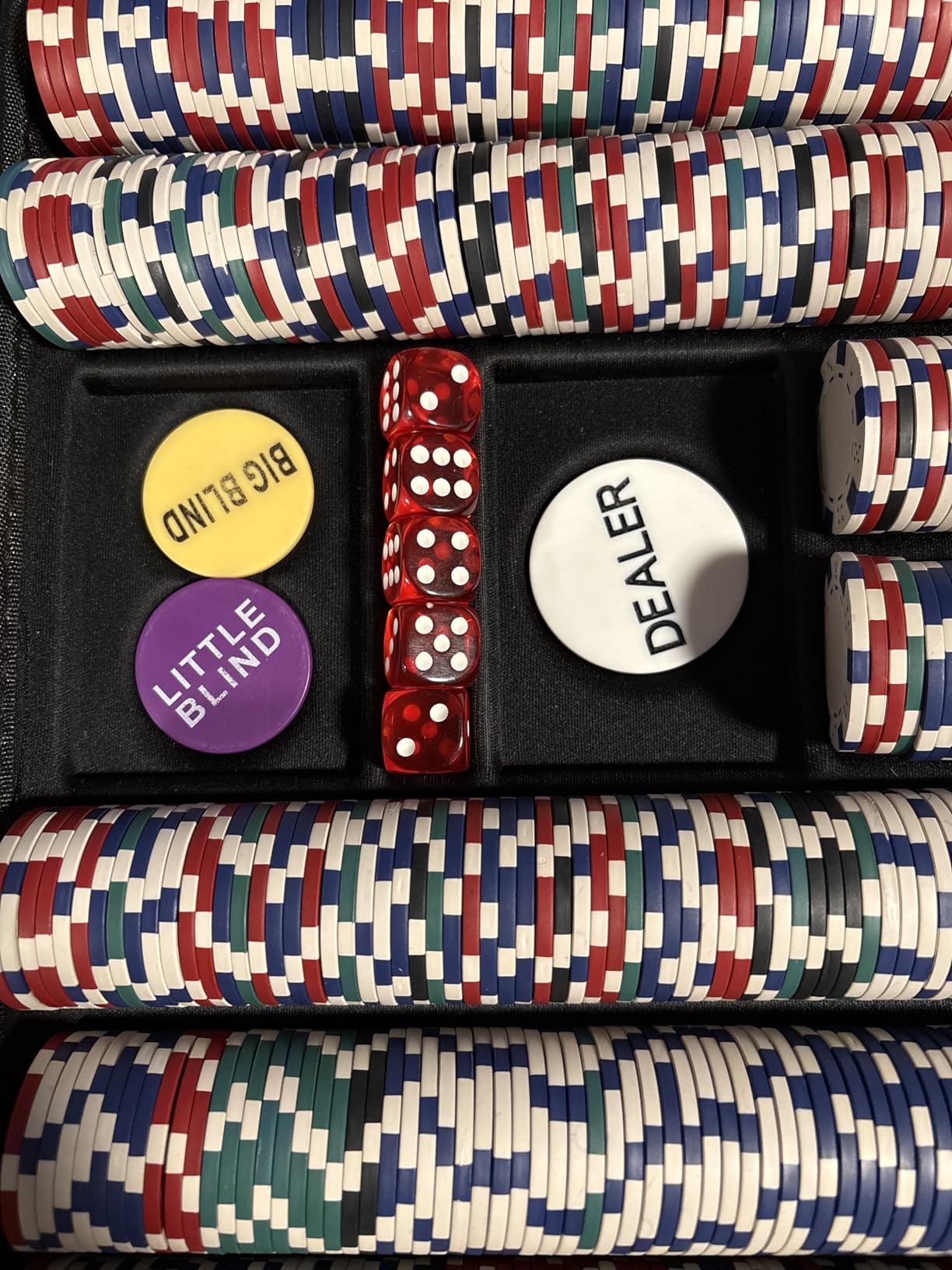 Poker Chips Set, 500 Pcs Poker Chips for Texas Holden, Blackjack Poker Games, 11.5g Clay Poker Set Briefcase, Black Jack Chips Set with Case customer photo 2