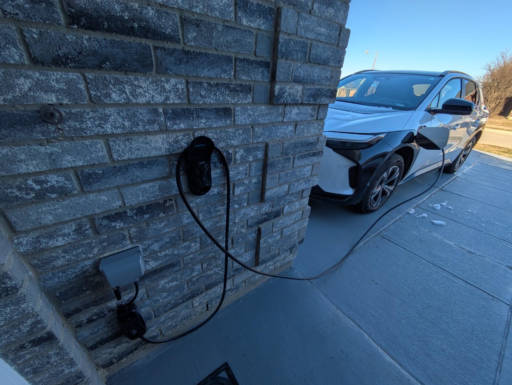 Lectron Level 1 EV Charger - ETL Certified, 110V, 15 Amp, 16 ft Extension Cord & J1772 Cable - Portable Electric Car Charger for J1772 EVs with NEMA 5-15 Plug customer photo 1