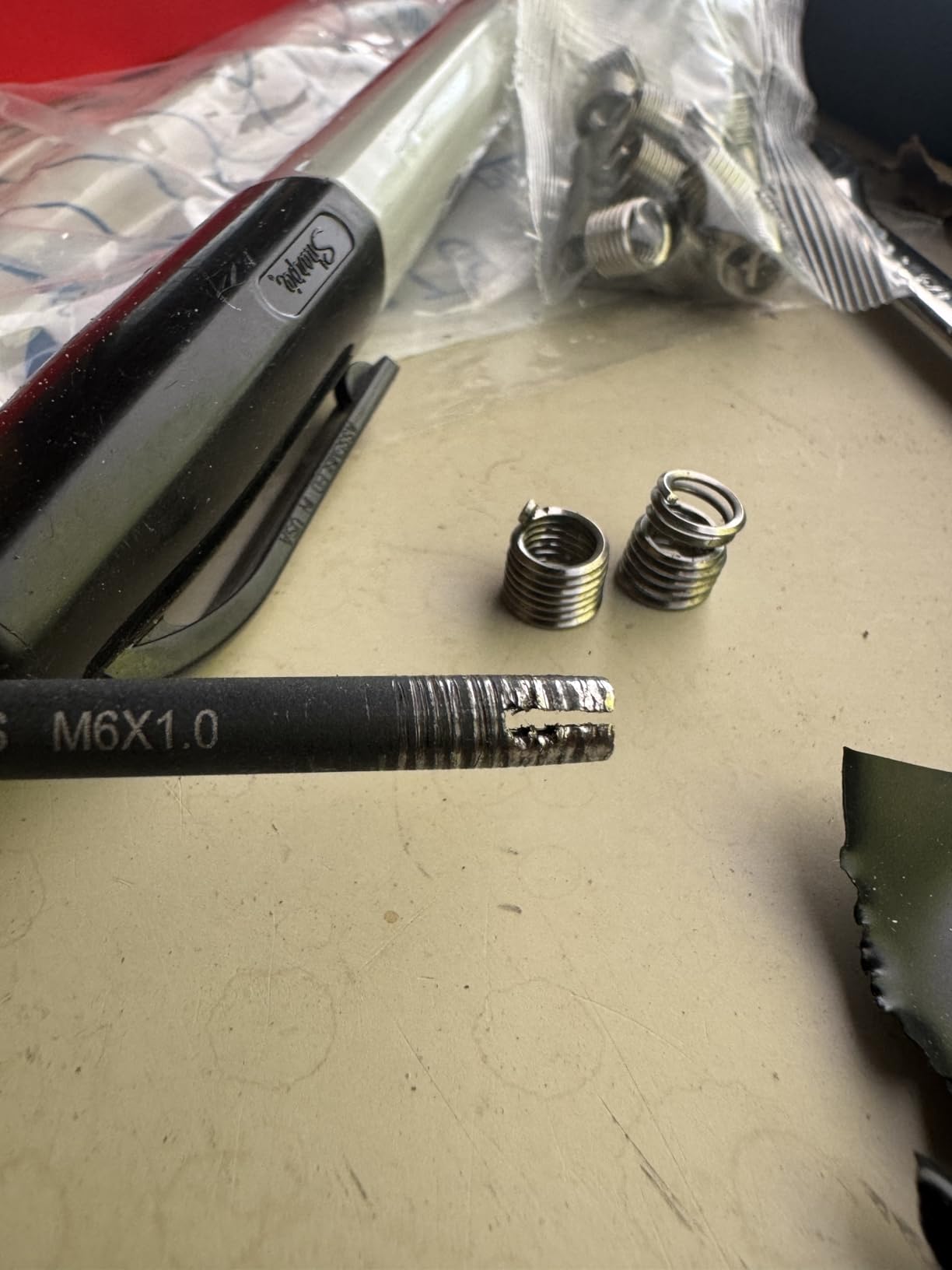 BILITOOLS Helicoil Thread Repair Kit Metric | 131-Piece Heli Coil Kit M5 M6 M8 M10 M12, including 4241 HSS Drill & Tap, 304 Stainless thread inserts customer photo 1