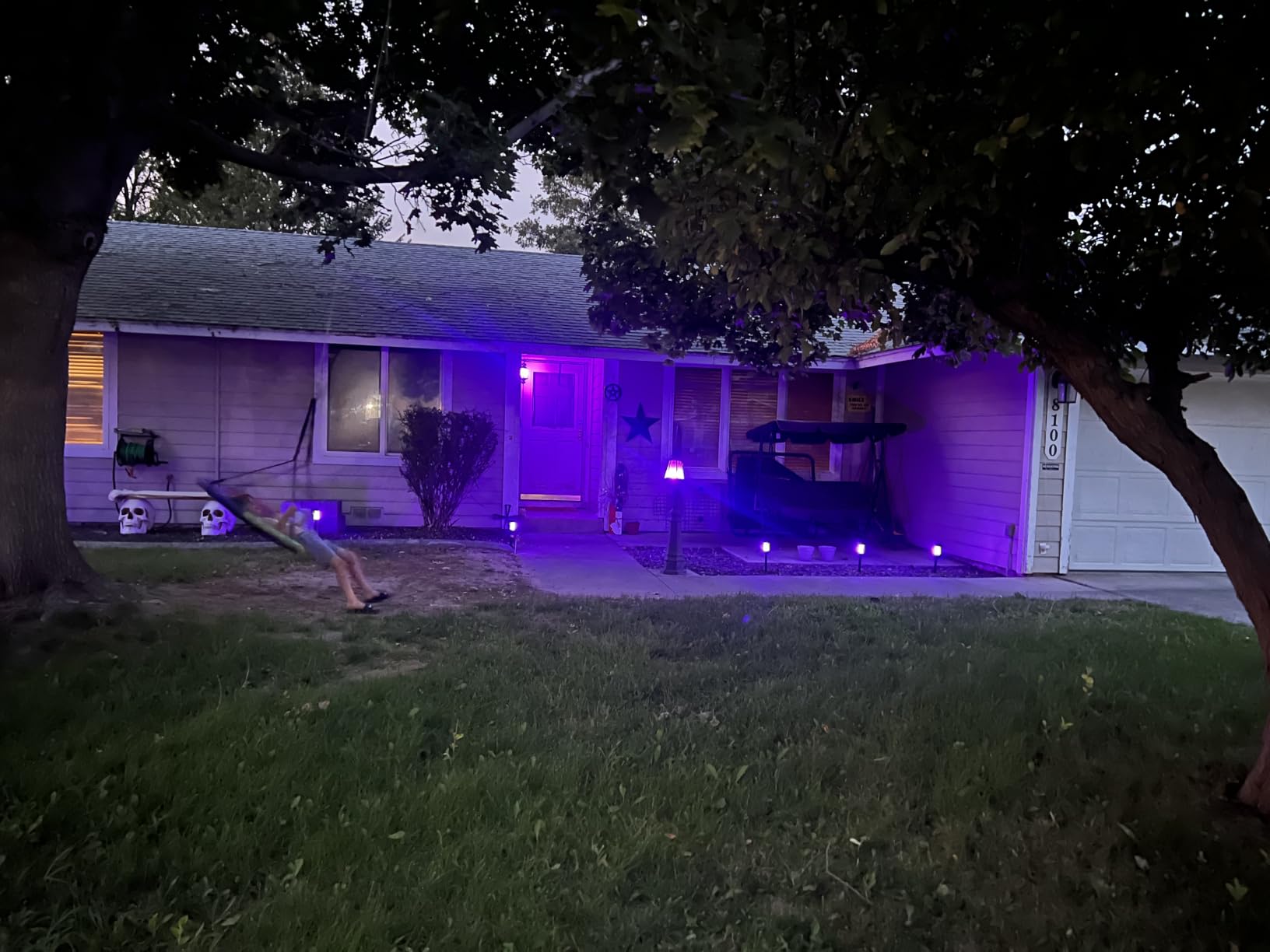 Dynaming 6 Pack Solar Flame Torch Lights Outdoor, Dual Use Flickering Purple Flame Garden Light, Hanging Lantern, Auto On/Off & Waterproof Halloween Lighting for Lawn Patio Yard Walkway Driveway customer photo 1