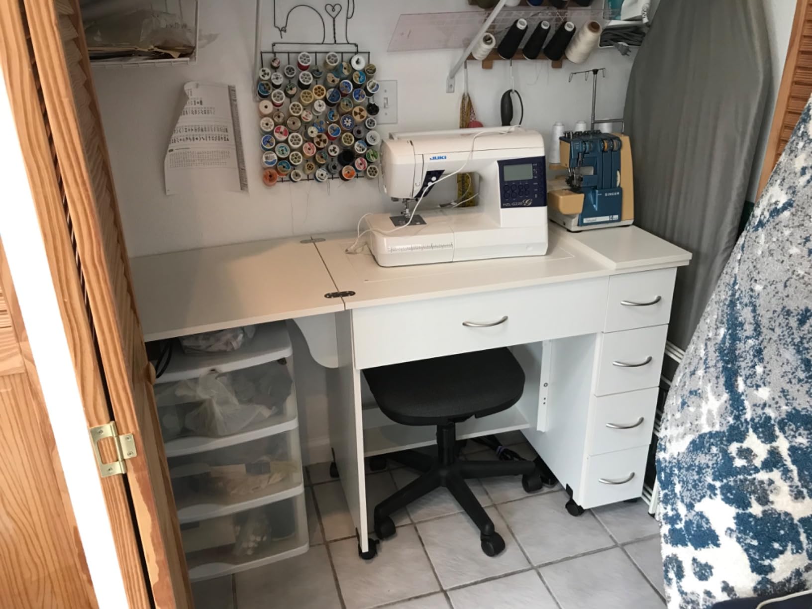 Arrow Classic Sewing Furniture Alice Compact Mid-Size Sewing Cabinet with Hydraulic Machine Lift, Drawers, Expandable Leaves, Locking Wheels - Ash White customer photo 1