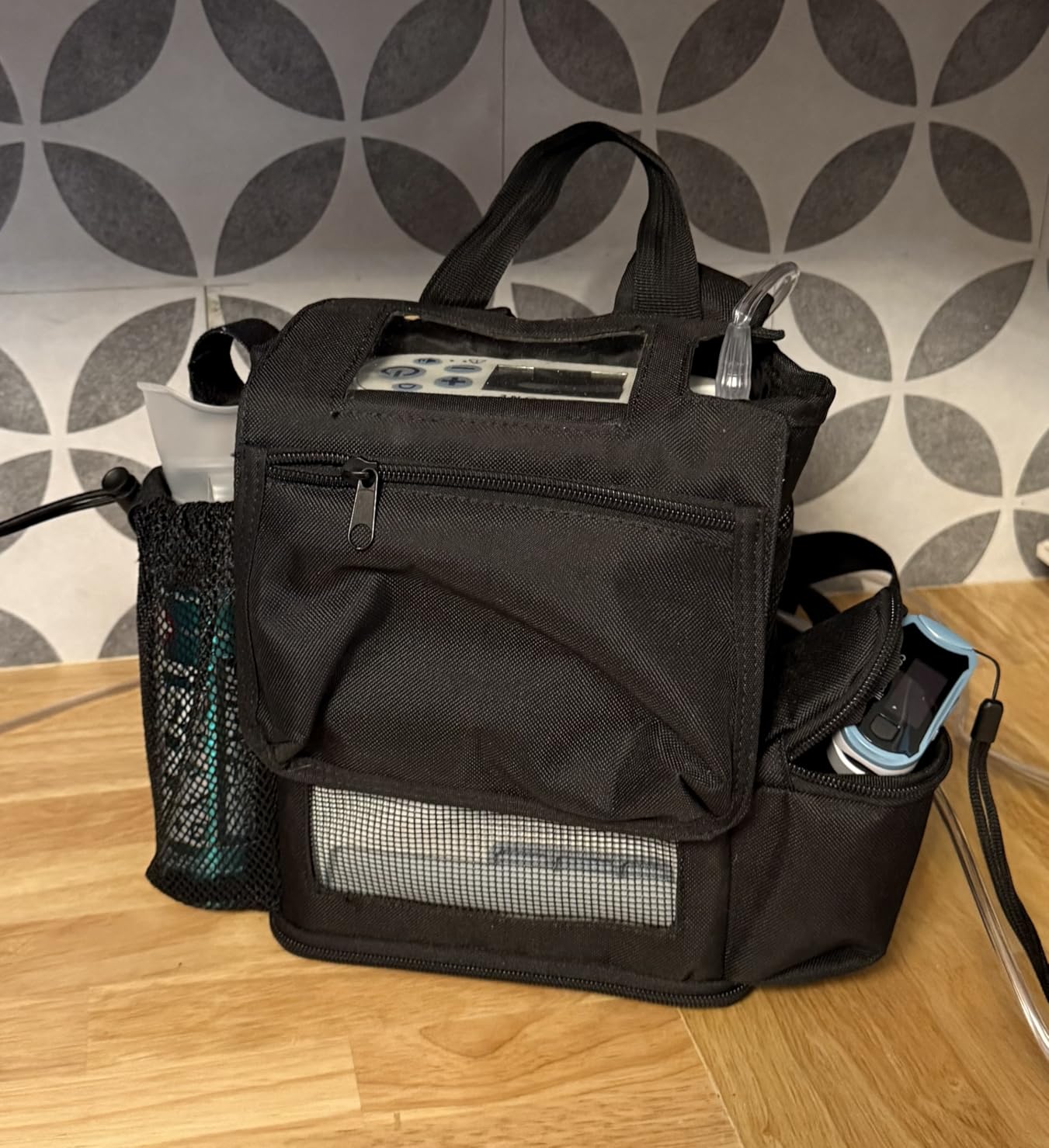 O2TOTES Backpack Fit for Inogen One G5 & Rove 6, Zippered Bottom customer photo 2