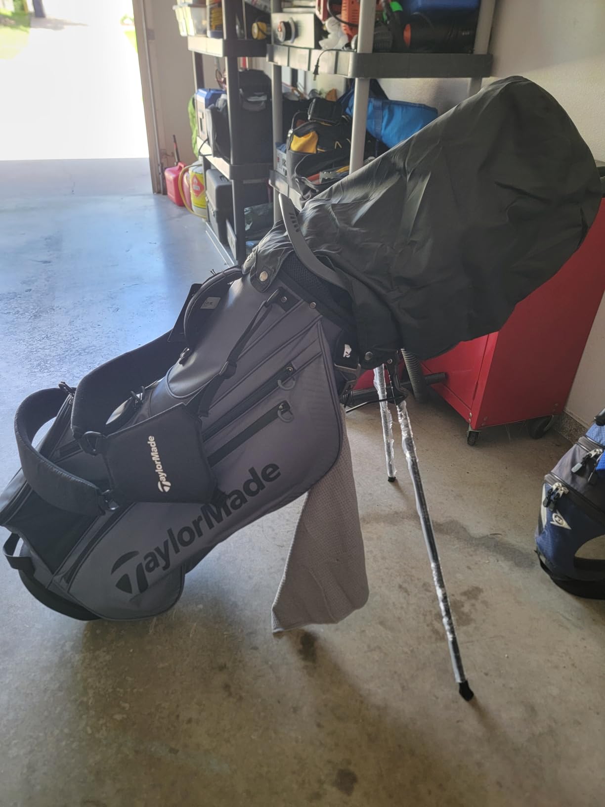 TaylorMade Pro Stand Bag, Lightweight, Ideal for Carrying or Push Cart customer photo 2