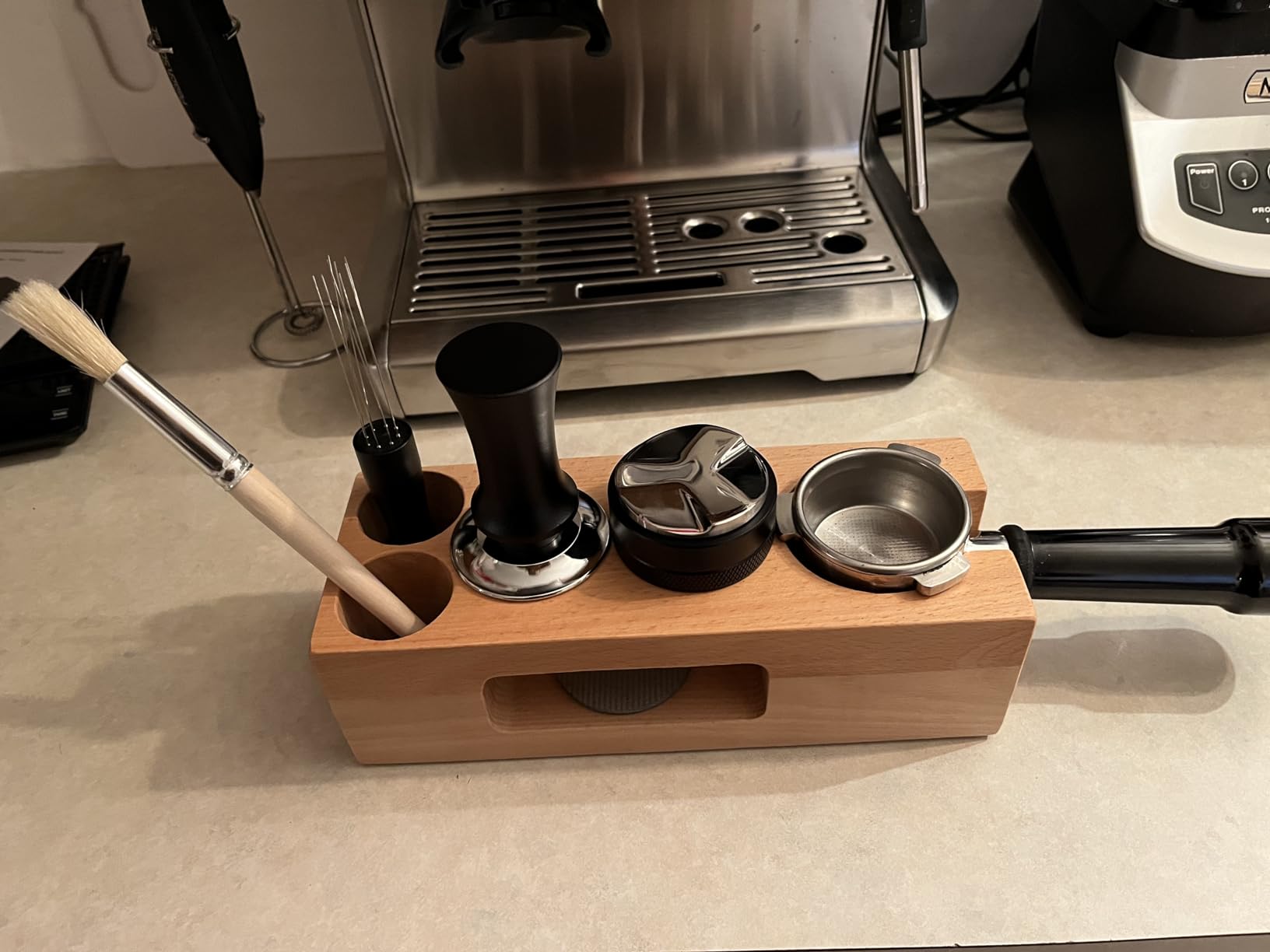 Roowest 5 Pack 54mm Espresso Accessories Kit Wooden Tamper Station Coffee Distributor Stirrer Tamping Mat with Brush, Multipurpose Tools for Bar Home Office customer photo 1