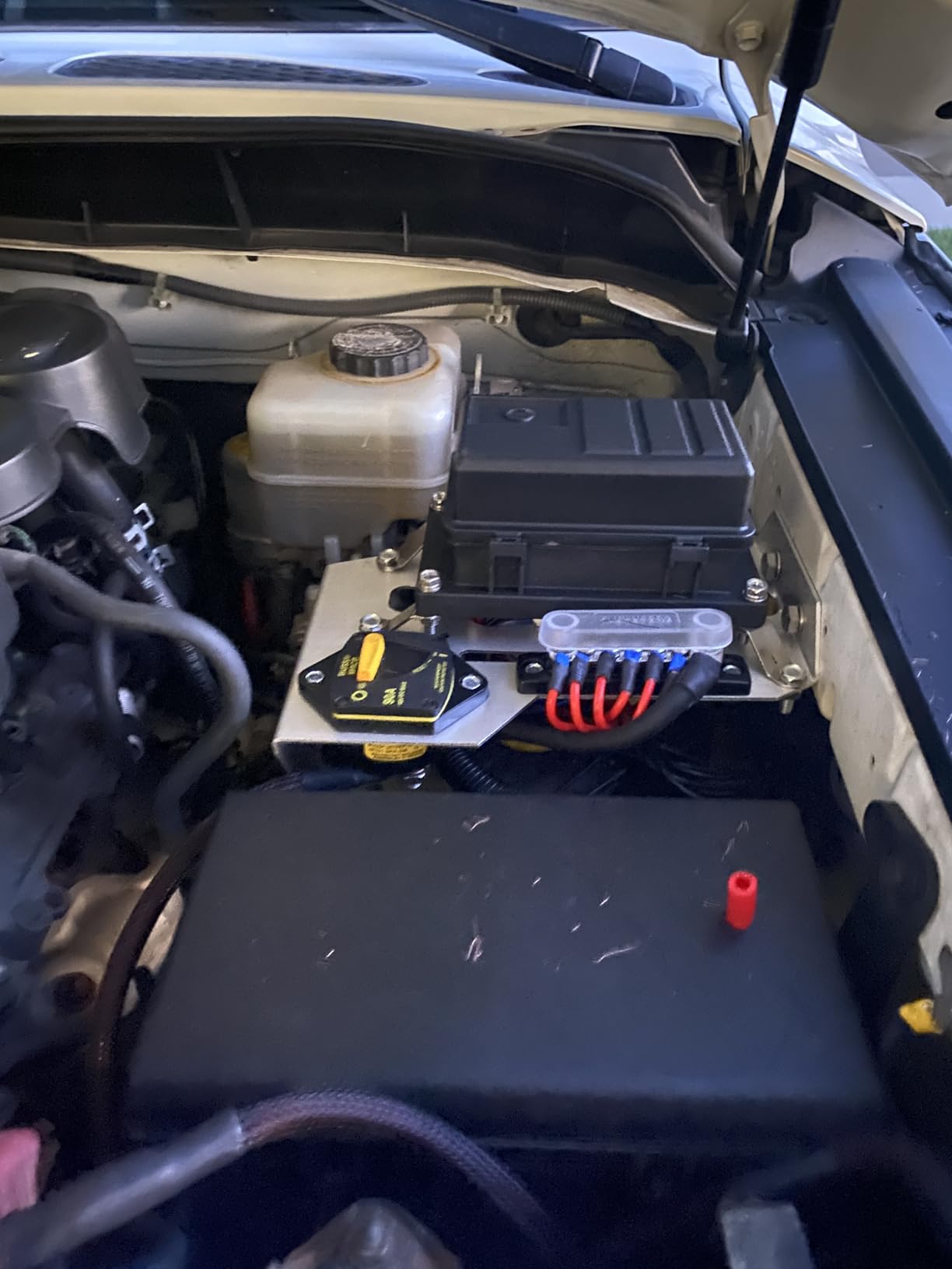 True MODS 12V Automotive Waterproof 5-Pin Prewired Relay Fuse Box Block Kit customer photo 2