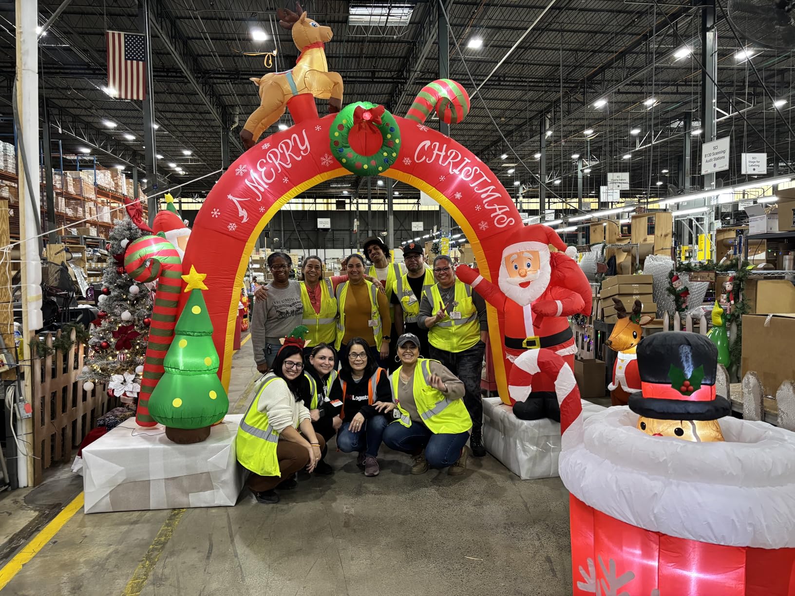 TOROKOM 10FT Christmas Inflatable Decoration with Build-in LEDs | Blow Up Yard Santa Claus Decoration Christmas Archway Inflatables Decorations for Party Indoor, Outdoor, Lawn, Garden Decor customer photo 1