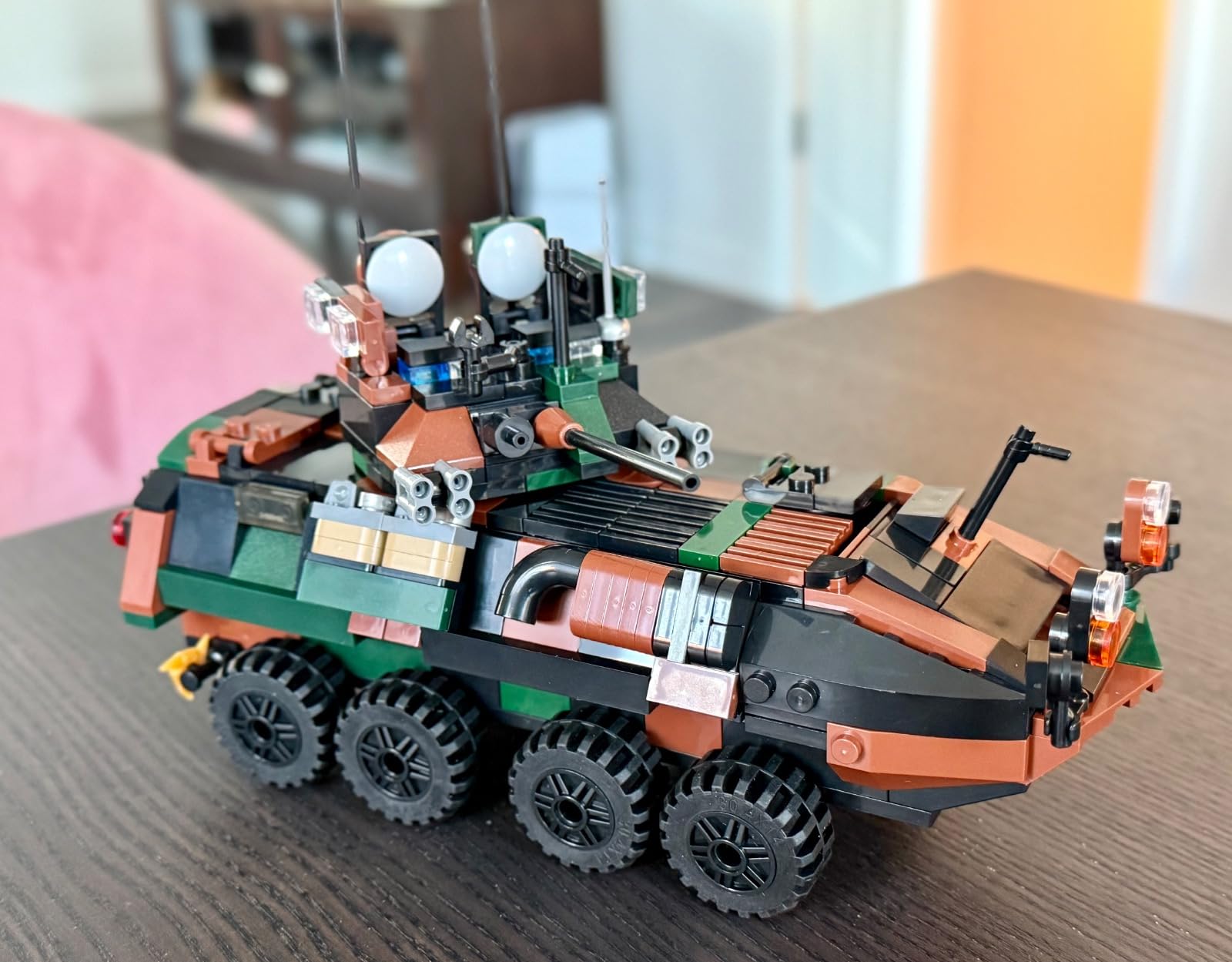 Technic LAV-25 Infantry Fighting Building Kit, Tank Armored Series Building Blocks Set (476PCS) customer photo 1