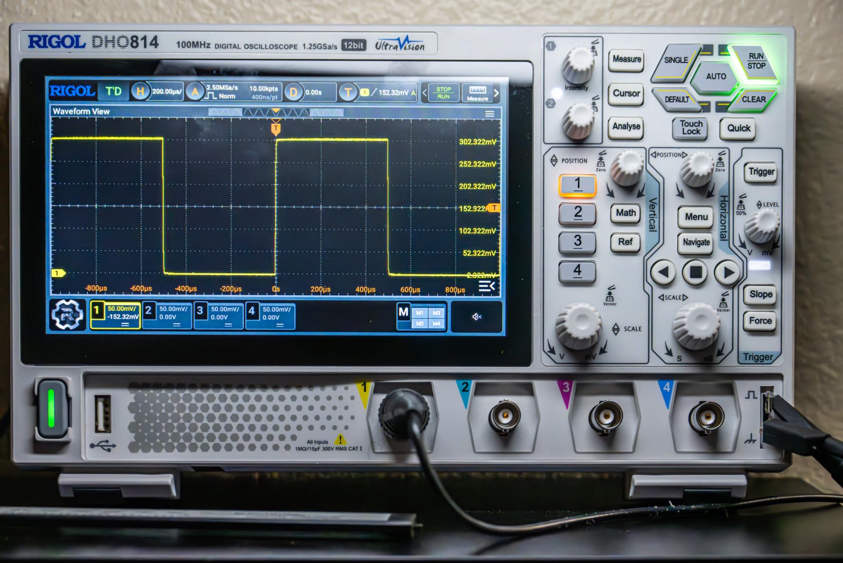 RIGOL DHO814 Portable Digital Oscilloscope, 100MHz, 4CH, 12-Bit Resolution customer photo 2