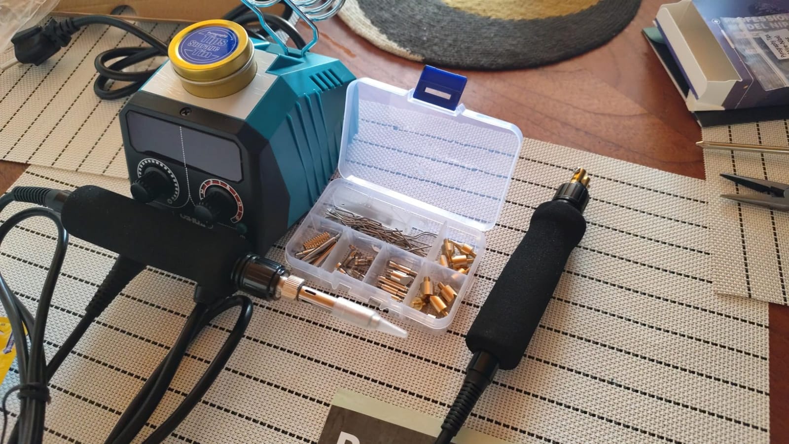 YIHUA 939D-VII Pyrography Tool 2-in-1 Wood Burning Kit - Solid-Point 200-480C / Wire-Nib 250-750C customer photo 1