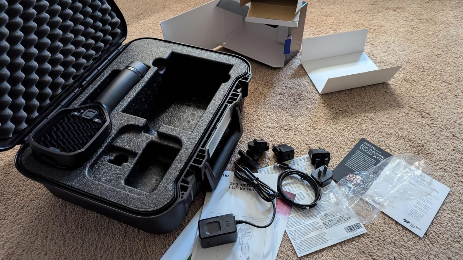 FLIR E5 Pro Thermal Imaging Camera, WiFi, 160x120 MSX, Ignite Cloud customer photo 1