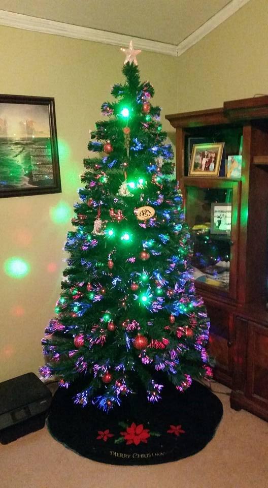 Best Choice Products 6ft Pre-Lit Fiber Optic Artificial Pine Christmas Tree, Holiday Décor Centerpiece w/ 230 Multicolored LED Lights, 8 Sequences, Foldable Stand customer photo 2