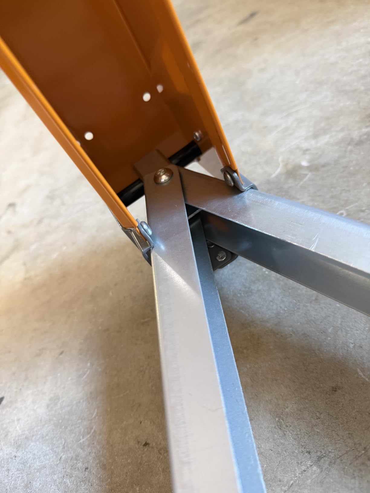 BORA Workhorse XT Adjustable Saw Horses 2 Pack Folding Heavy Duty Sawhorse with Adjustable Height Legs, 2700 lbs Capacity - Portable Workbench & Work Station with Built-in Bottle Opener PM-3360T customer photo 1