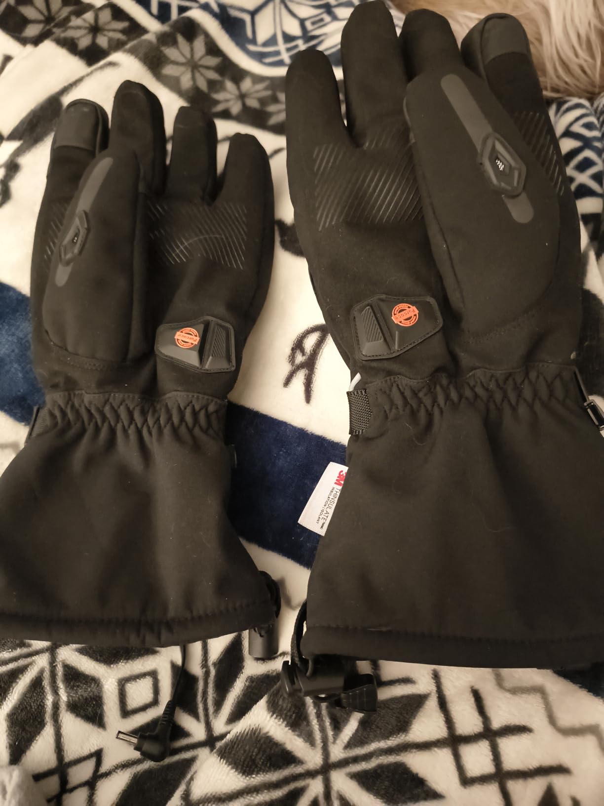 Heated Motorcycle Gloves for Men & Women - 7.4V 3000mAh Rechargeable Batteries, Electric, Touchscreen, Waterproof, Windproof, Non-Slip, Skiing, Cycling, Fishing customer photo 1