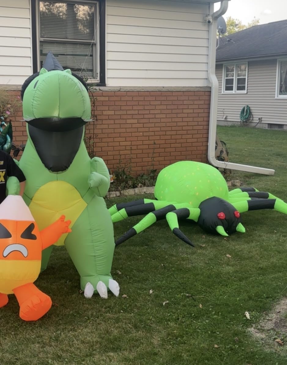 COMIN 9FT Width Halloween Inflatables Outdoor Decorations Spider Blow Up Yard Decoration with Built-in LED for Yard Garden Party Lawn (Green) customer photo 1