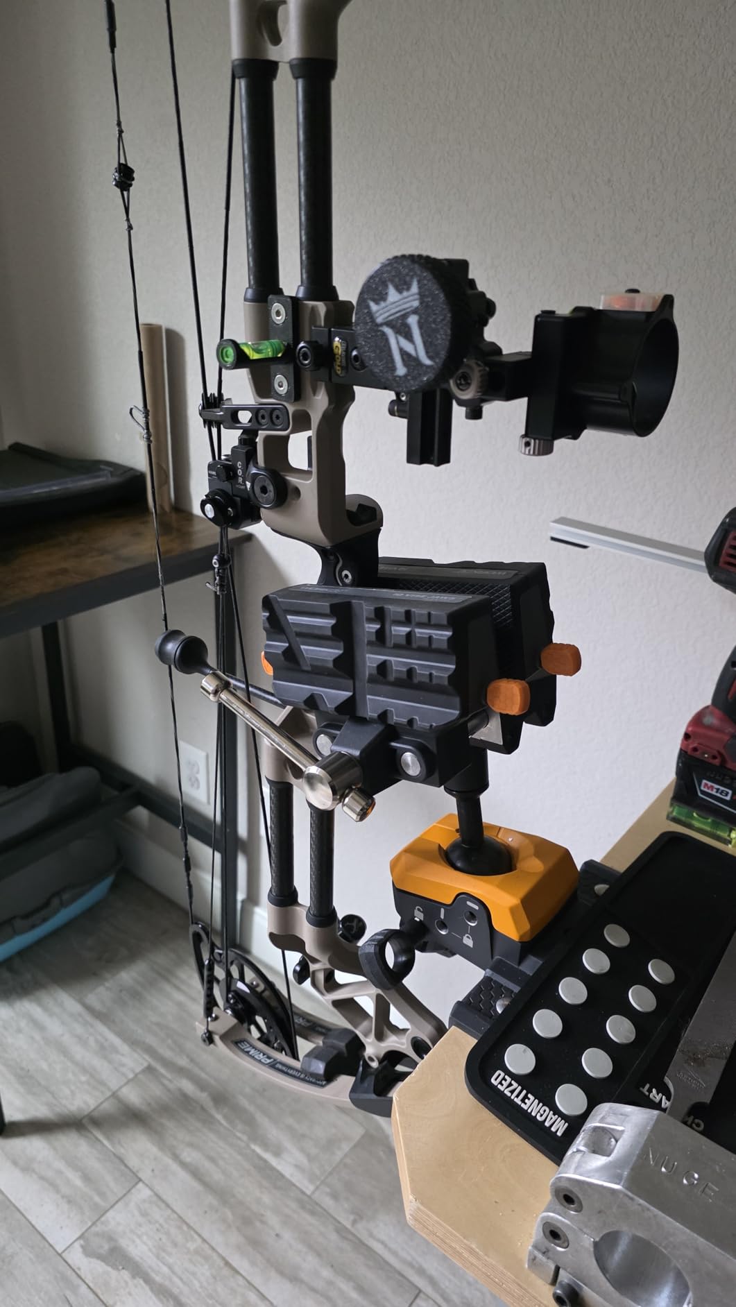 WORK IQ TOOLS 360° Rotating Bench Vise with 5