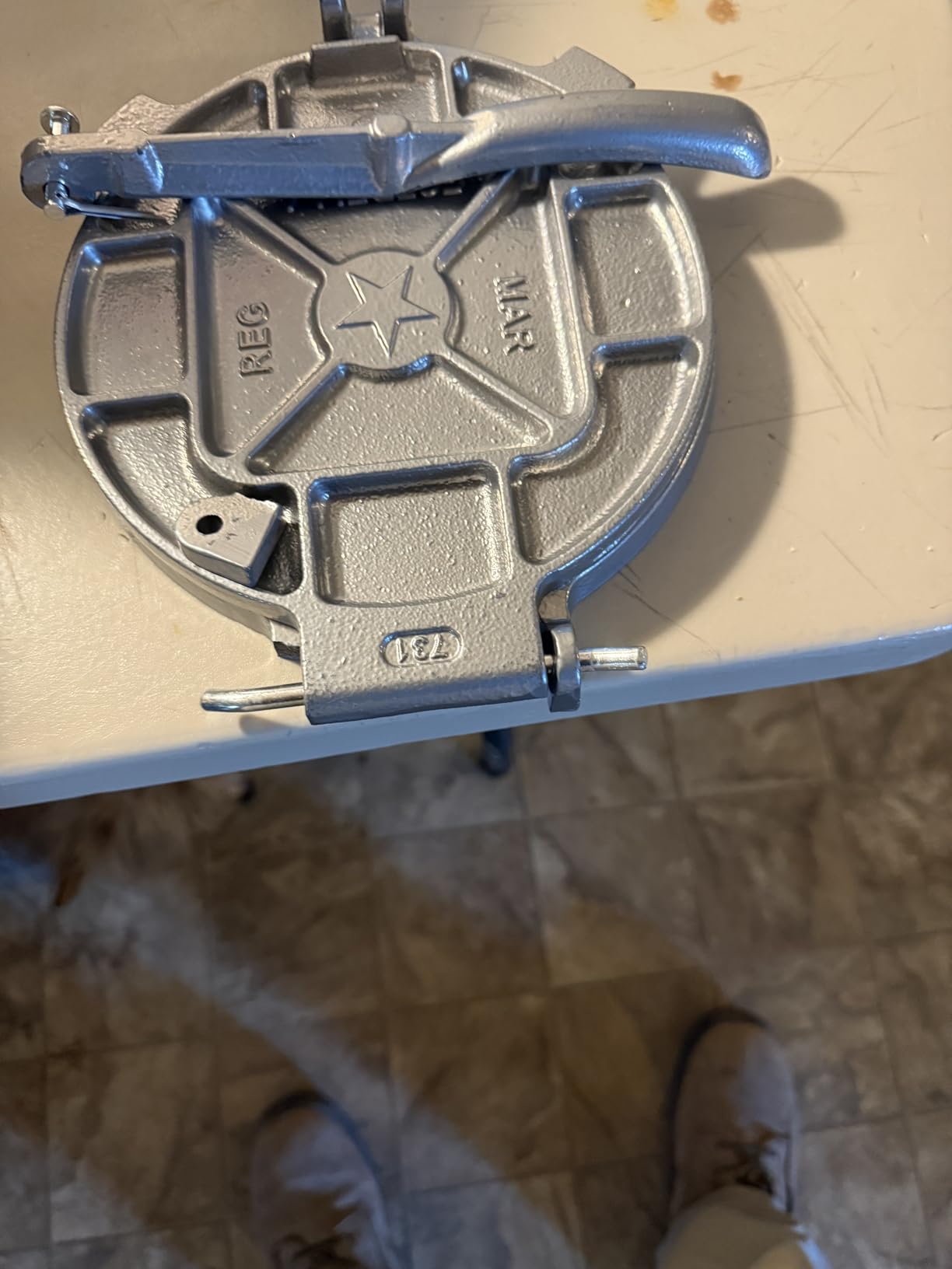 Estrella 7.5 Inch Cast Iron Tortilla Press - Heavy Duty Tortilla Maker for Corn & Flour Tortillas, Tostonera and Prensa Para Tortillas for Empanadas, Arepas, Sopes customer photo 2
