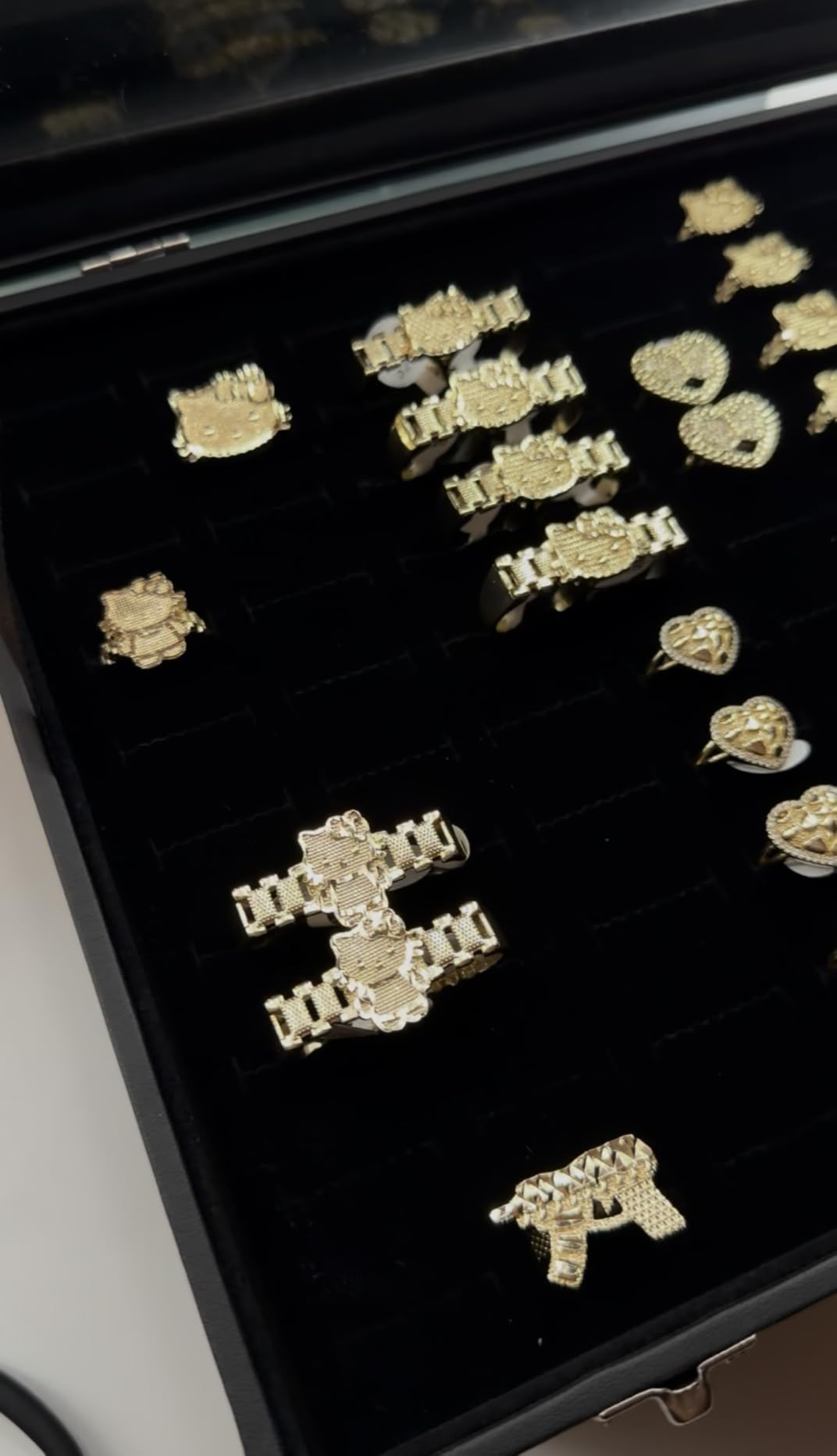 Yinkin 2 Pcs 100 Slots Ring Organizer Box with Transparent Glass Lid Necklace Display Tray customer photo 2