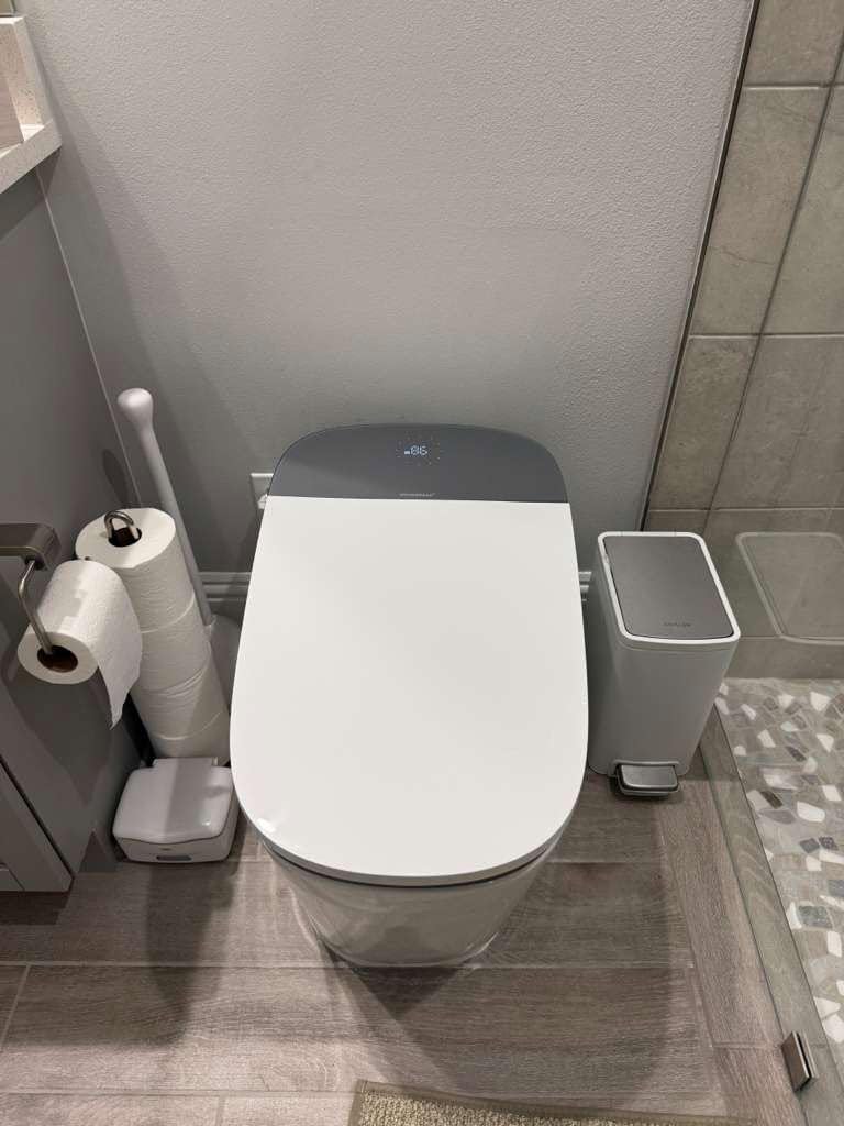 WOODBRIDGE Smart Toilet with 1000g MaP Flush Score & Foam Shield (B0930S) | Auto Open/Close, ADA Comfort Height, Auto Dual Flush, Moving Air Dryer, Foot Sensor & Blackout Flush, Heated Seat customer photo 2