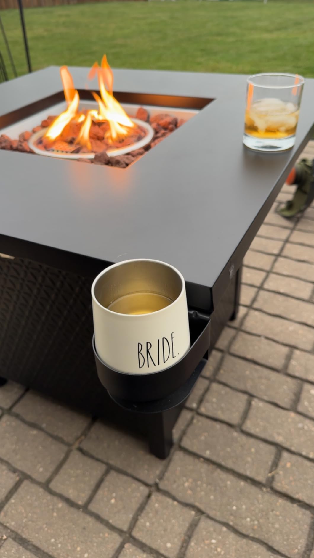 Ciays Propane Fire Pits 32 Inch Outdoor Gas Fire Pit, 50,000 BTU Steel Fire Table with Lid and Lava Rock, Add Warmth and Ambience to Gatherings and Parties On Patio Deck Garden Backyard, Black customer photo 2