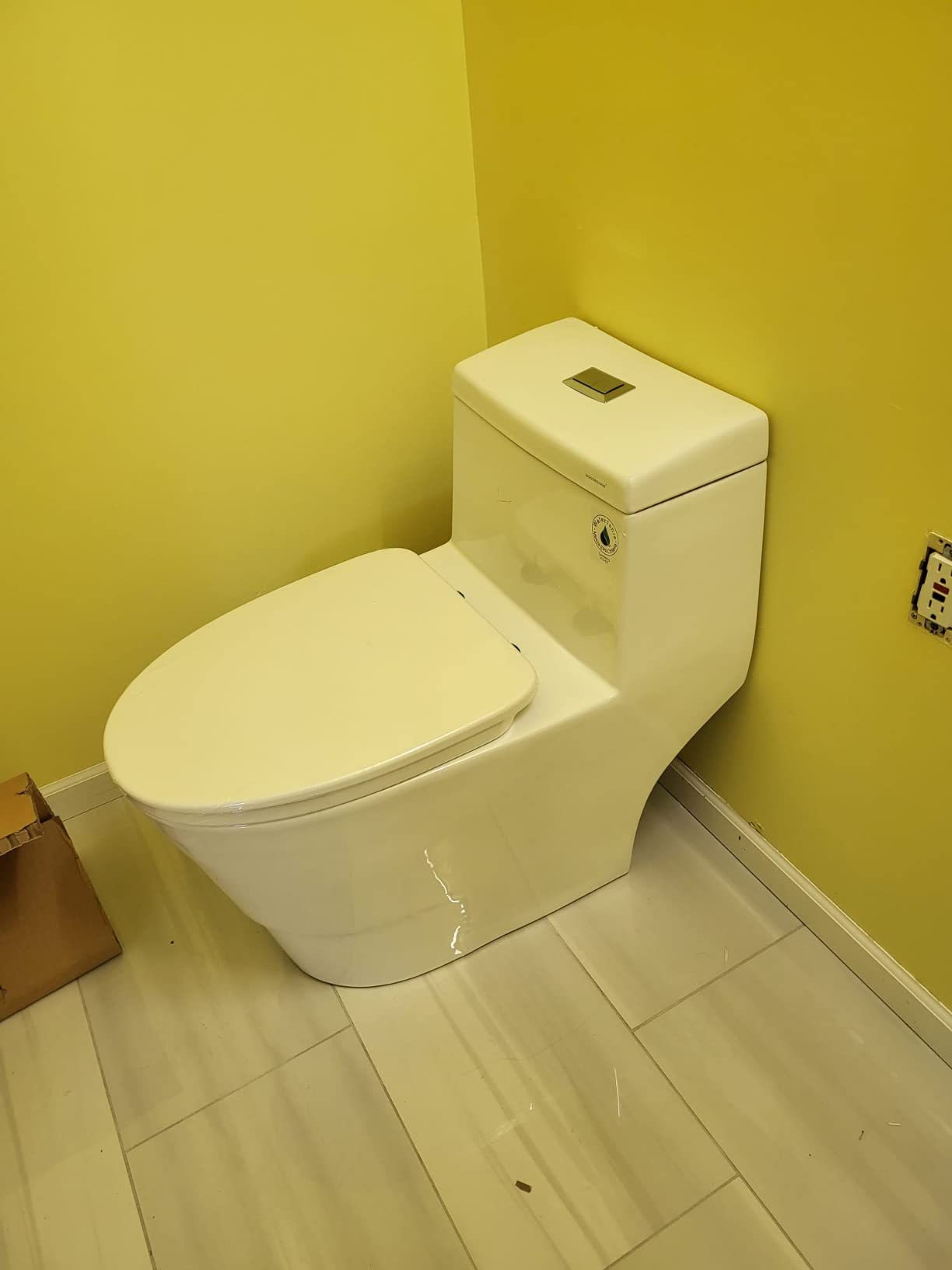 WOODBRIDGEE One Piece Toilet with Soft Closing Seat, Chair Height, 1.28 GPF Dual, Water Sensed, 1000 Gram MaP Flushing Score Toilet with Chorme Button, White,B0940-F-C customer photo 2