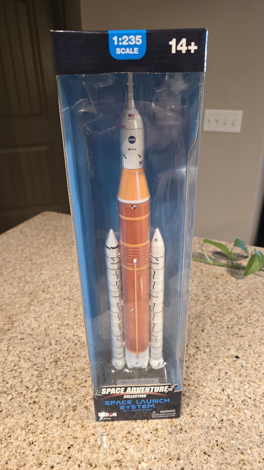 Space Adventure SLS Rocket 1/235 customer photo 1