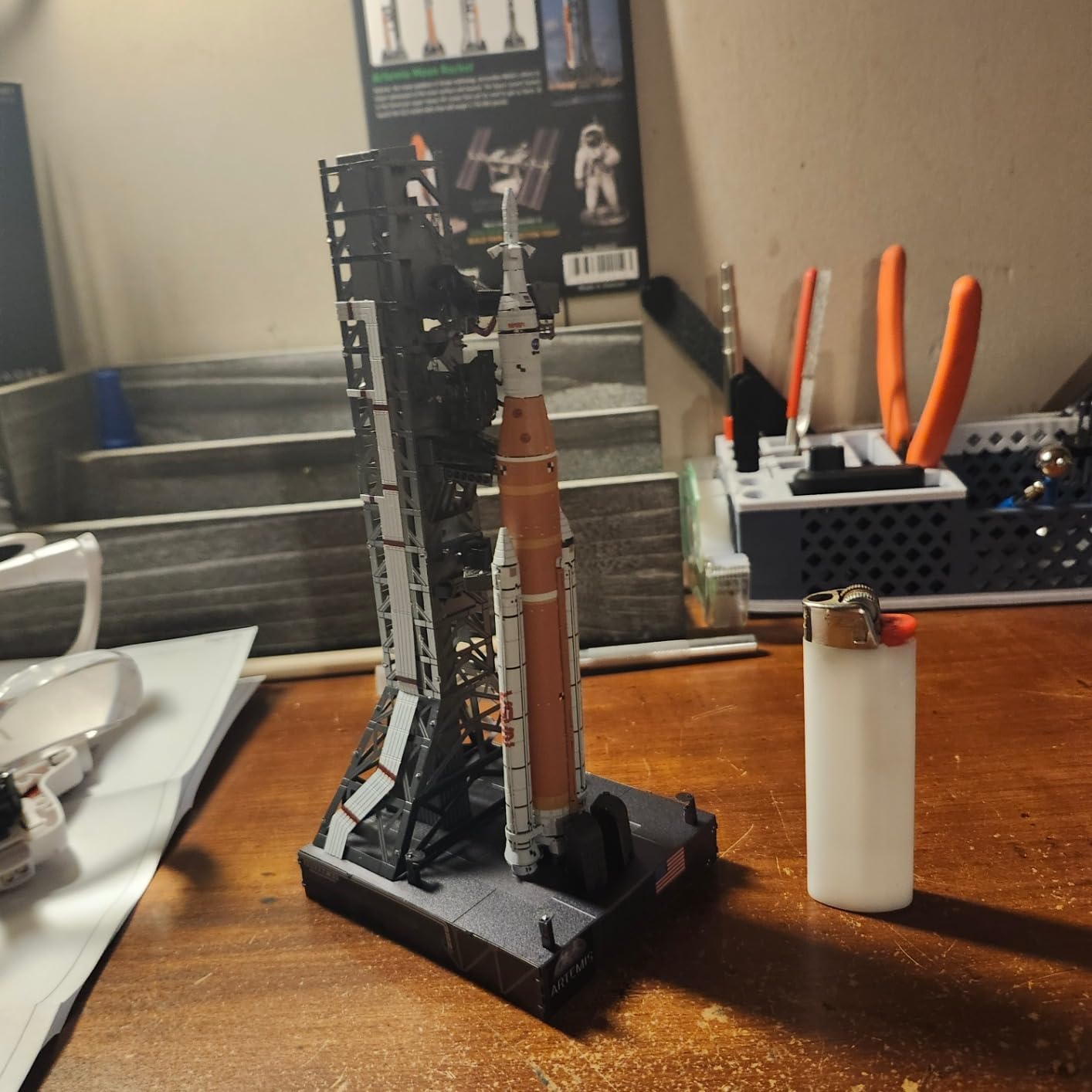 Metal Earth Premium Series Artemis Moon Rocket 3D Metal Model Kit Fascinations customer photo 1