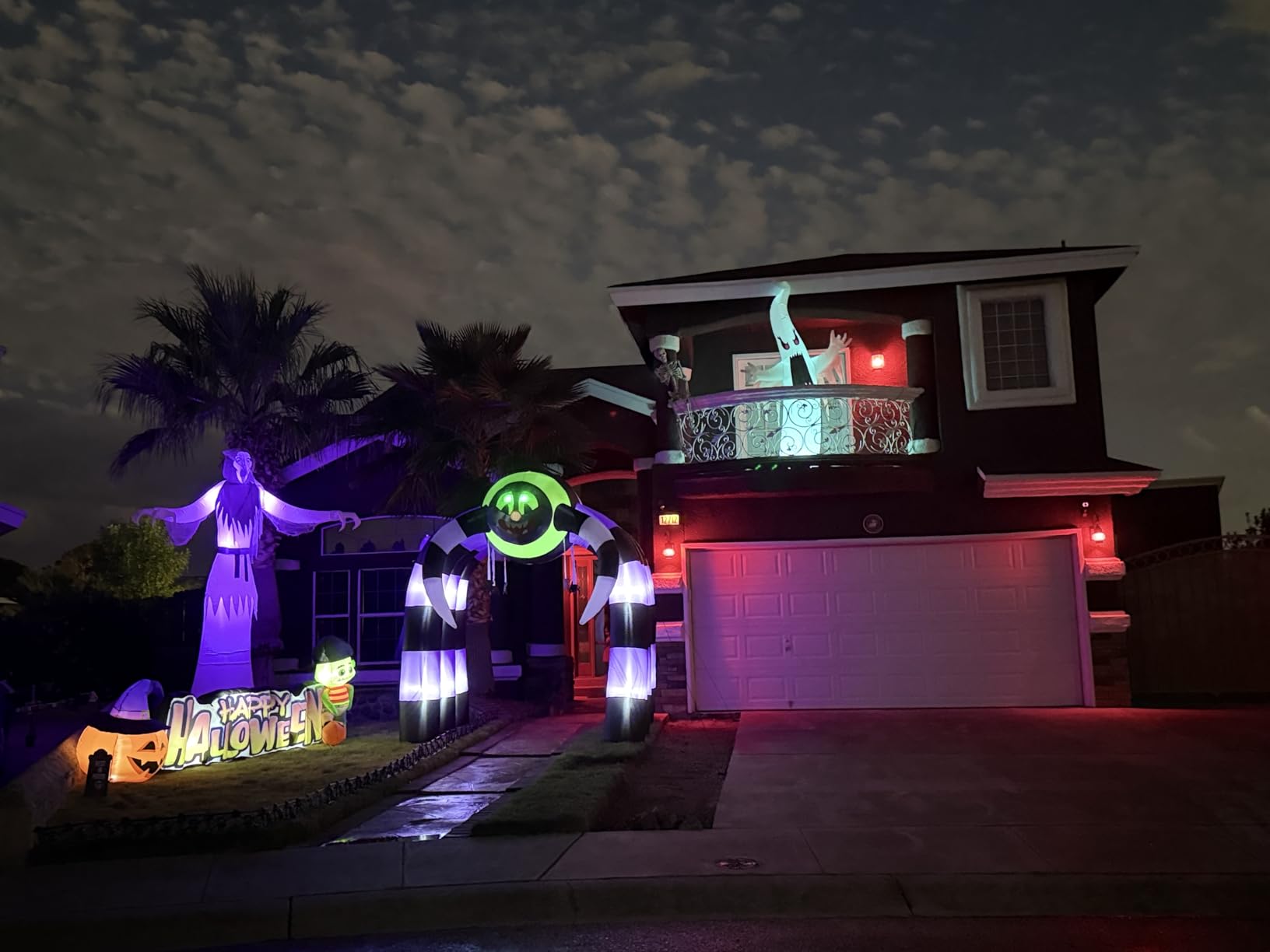 SEASONBLOW 10 Ft Halloween Inflatable Spider Archway Decoration LED Light Up Giant Blow Up Spider Arch for Halloween Party Indoor Outdoor Garden Yard Decor customer photo 2