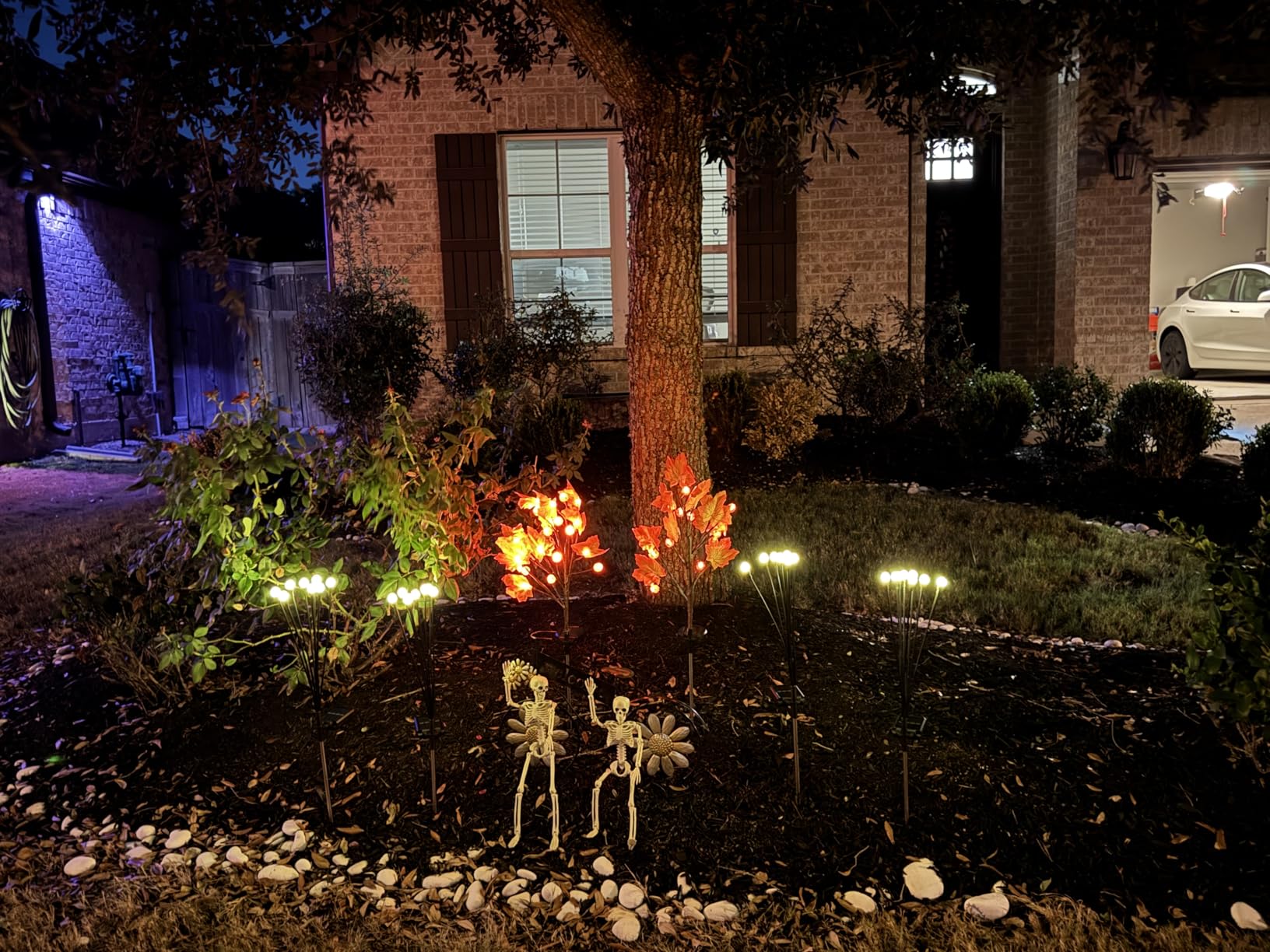 Halloween Decorations Outdoor Solar Lights, 2 Pack Halloween Lights Outdoor Solar Lights Waterproof with 20 LED Ghosts Bats Spiders Pumpkin Light, 8 Modes Solar Pathway Lights for Halloween's Decor customer photo 2