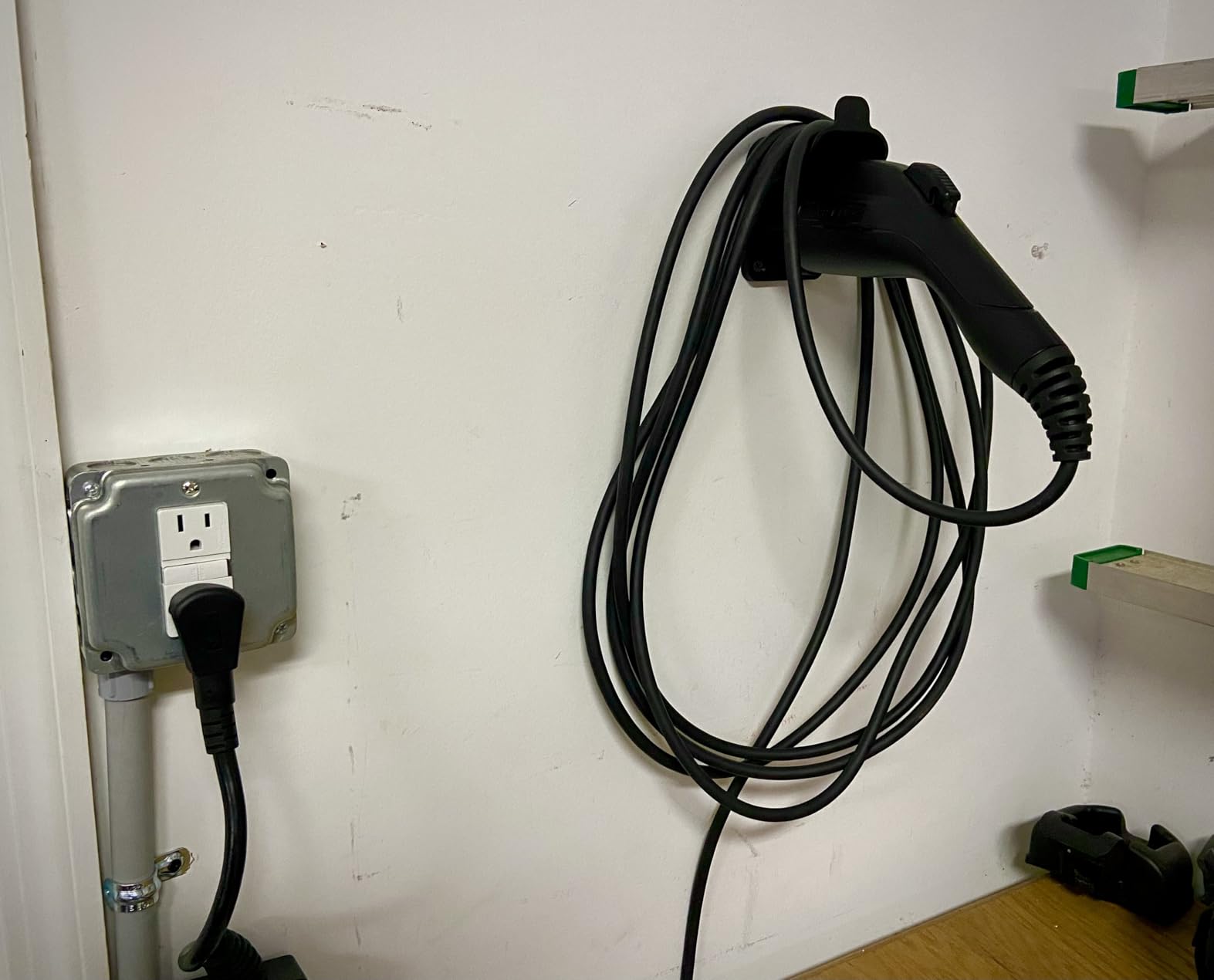 MECMO EV Charger Holder SAE J1772 Wall Mount Charging Cable Hanger Organizer, Nozzle Holster Dock Electric Vehicle EVSE PHEV Car Plug Space Saving Garage Wall Connector Cord Hook for Outdoor Indoor customer photo 1