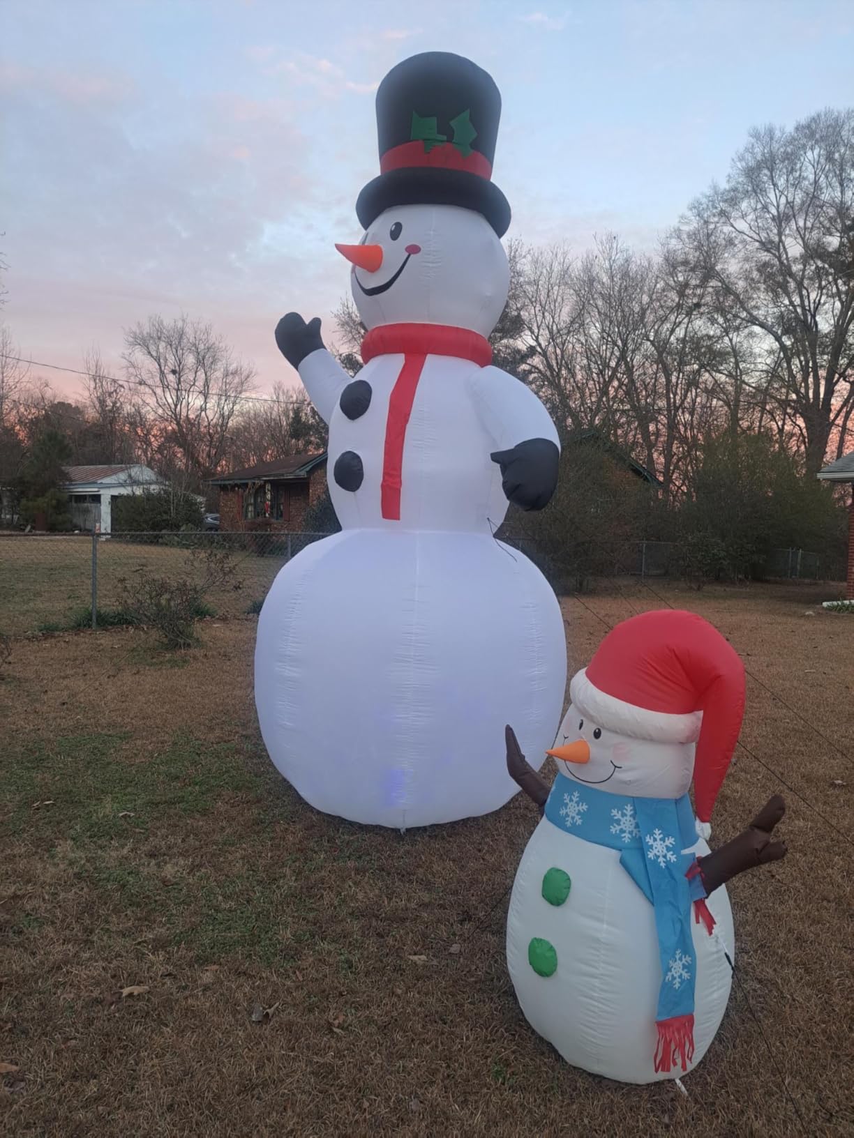 Rotating Snowflake Lights 12 Ft Giant Christmas Inflatables Snowman with Built-in LED Lights Christmas Decorations Outdoor Xmas Blow Up Snowman for Yard Garden Holiday Party Decor customer photo 1