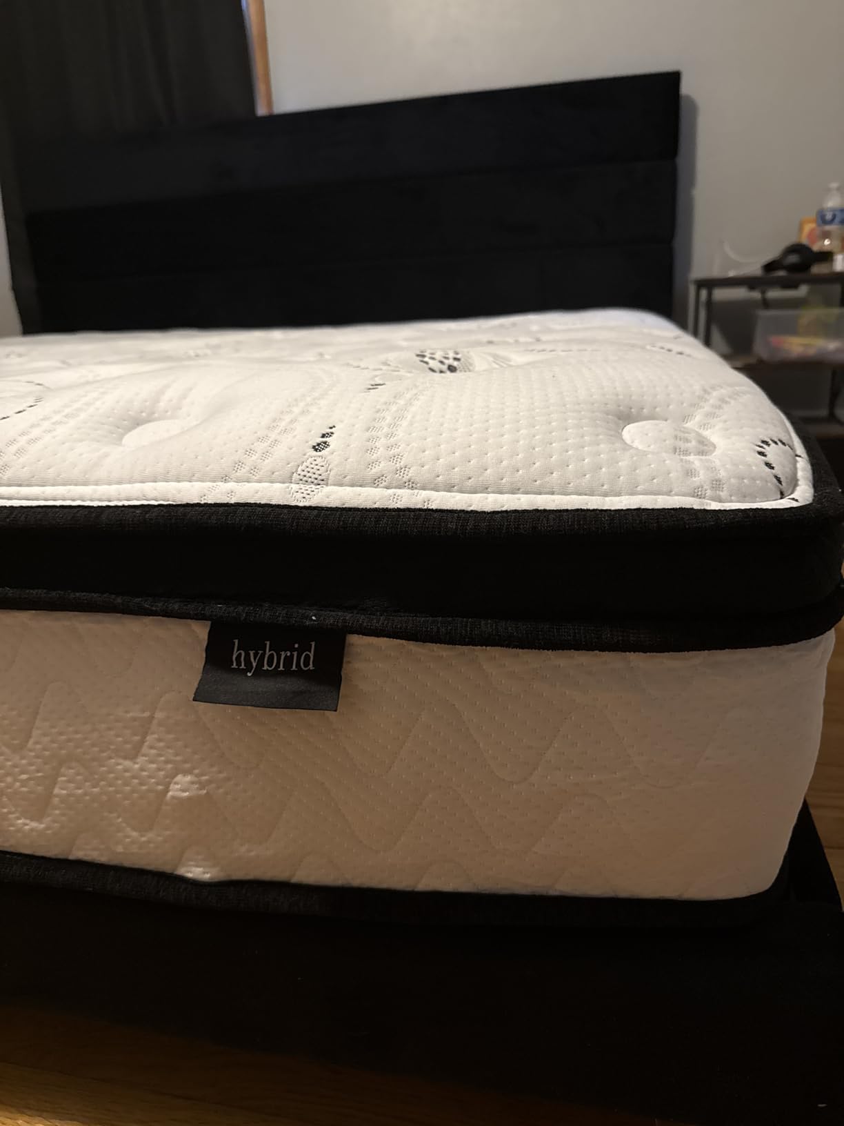 Signature Design by Ashley 12 Inch Hybrid Mattress Queen customer photo 1