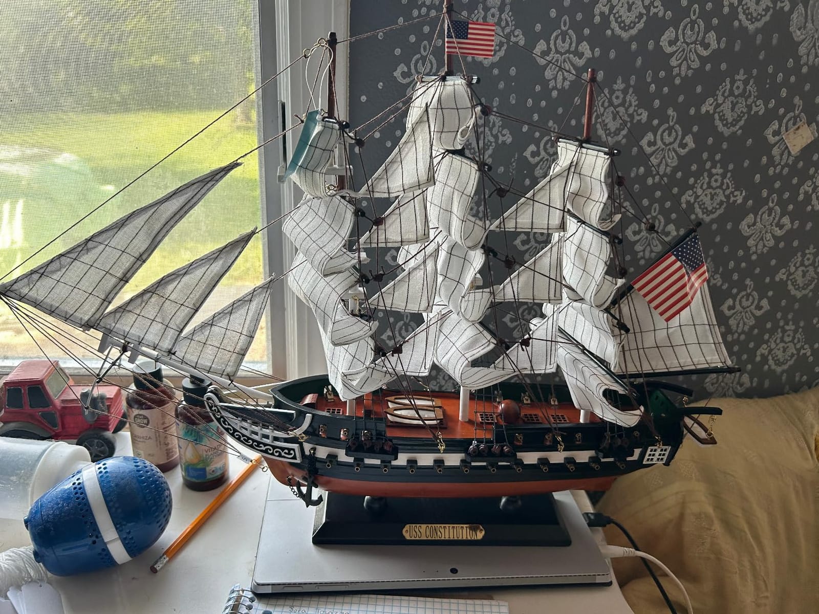 SAILINGSTORY Wooden Model Ship USS Constitution 1/95 Scale Replica customer photo 1