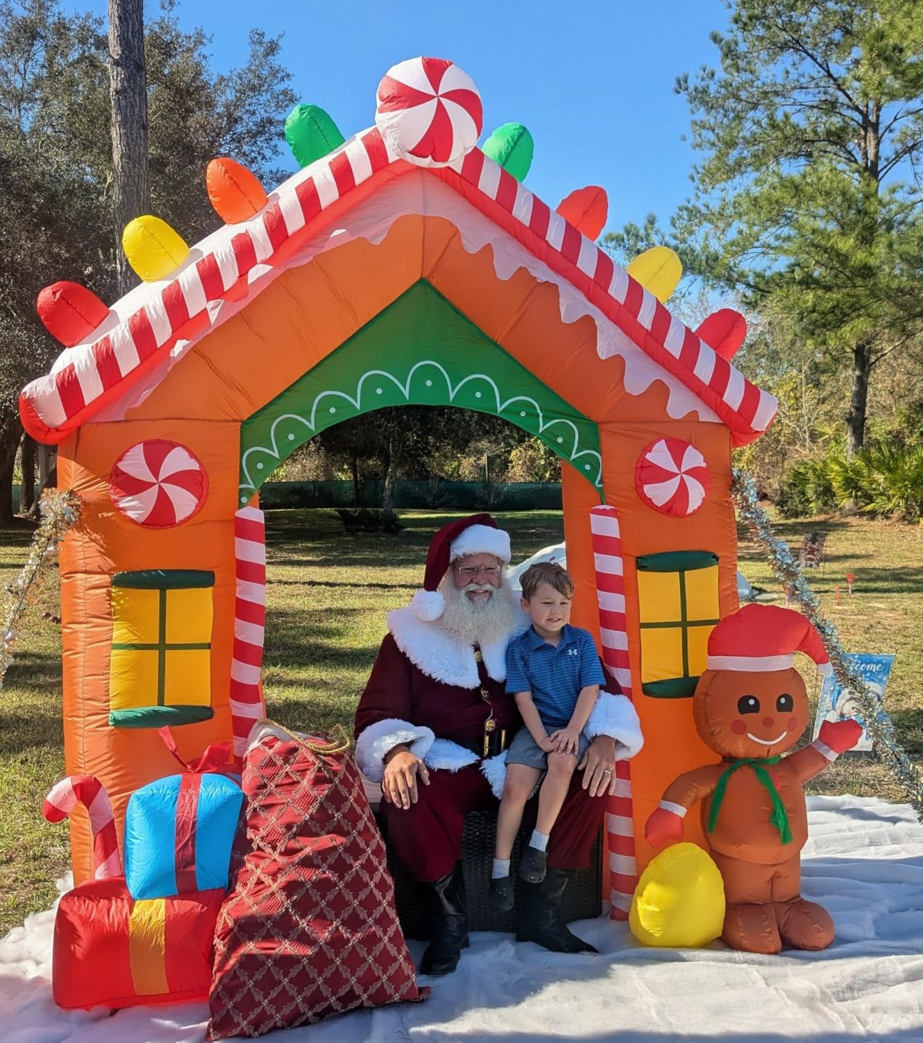 FunFanso 9 FT Christmas Inflatables Archway Outdoor Decorations, Gingerbread Man House Arch Blow Up Yard Decoration with Colorful Gift Boxes, Built-in LED Lights for Garden Porch Xmas Party Decor customer photo 2