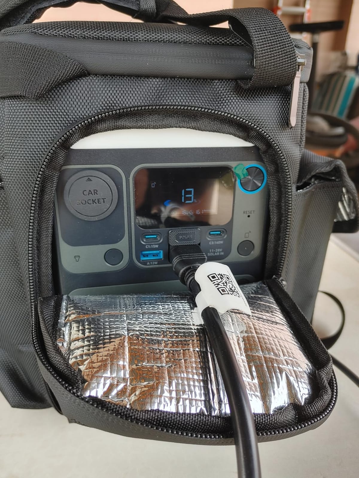 Anker SOLIX C300 Portable Power Station with 60W Solar Panel, 288Wh, 300W, 288Wh LiFePO4 Battery, 300W (Peak 600W), 140W Two-Way Fast Charging, Solar Panel-Ready, for Outdoor and Emergency Use customer photo 1