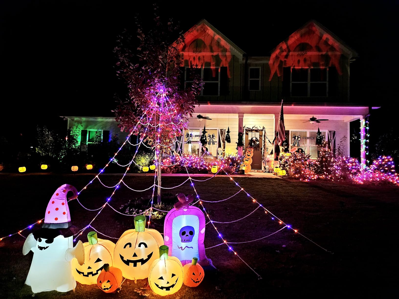 Halloween Decorations Outdoor, 3D Dynamic Red Skull Halloween Projector Lights, Waterproof Holiday Light for Window, Ground, Roof, Wall, Cemetery, Holiday Decor customer photo 1