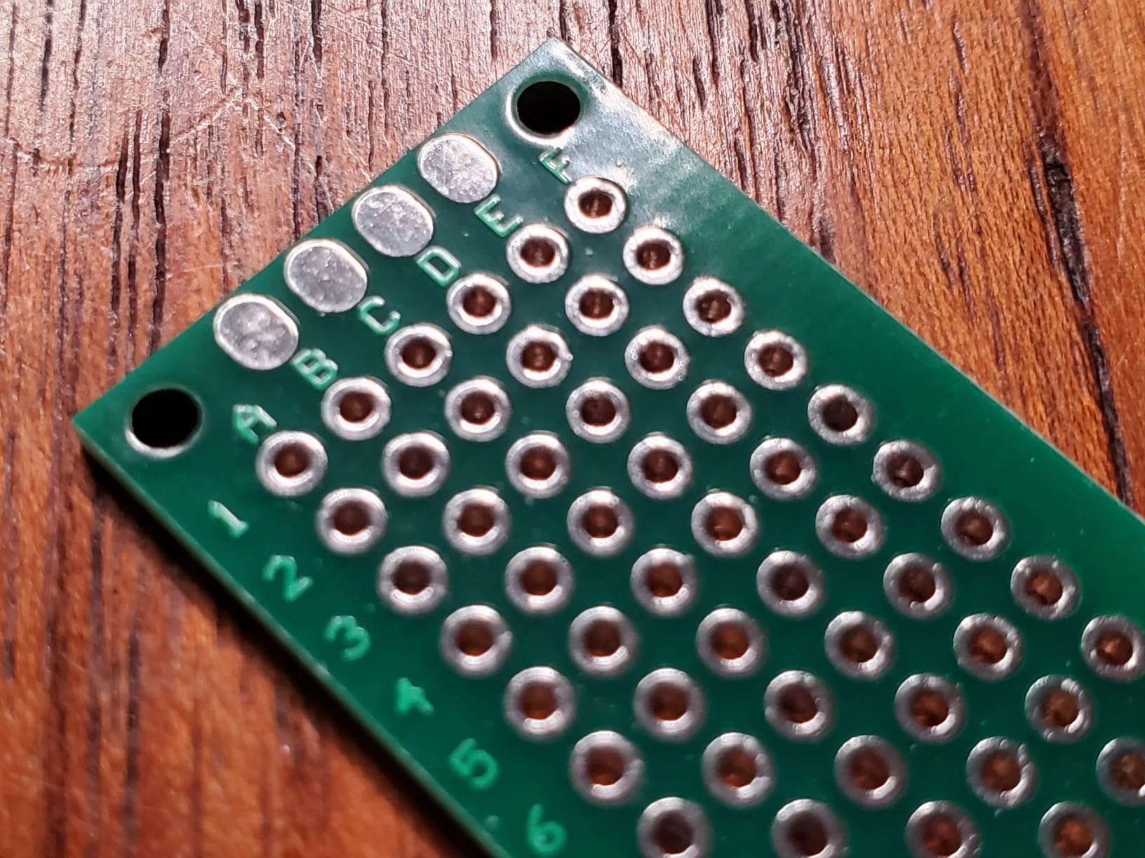 Rindion 32 Pcs PCB Board, Green Circuit Board with 5 Sizes Compatible, Double Sided PCB Prototype Board for DIY Electronics Projects Apply to Soldering Projects customer photo 2