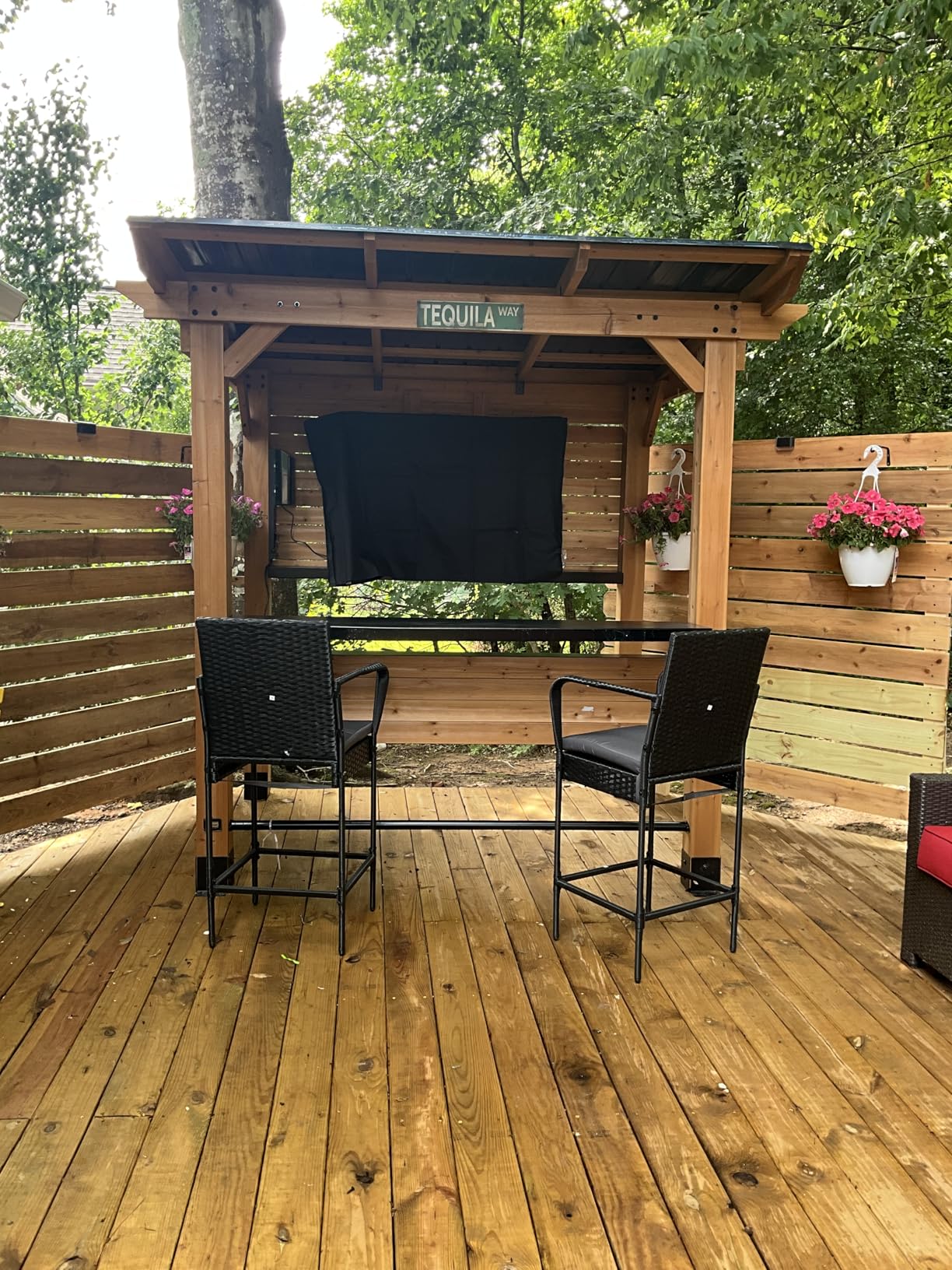 MENKOW Outdoor Waterproof TV Cover for 50-55 inch Flat Screen TV, 600D Heavy Duty Screen Protector, Size 47.5''W x 30''H x 5.5''D (50-55 inches) customer photo 1