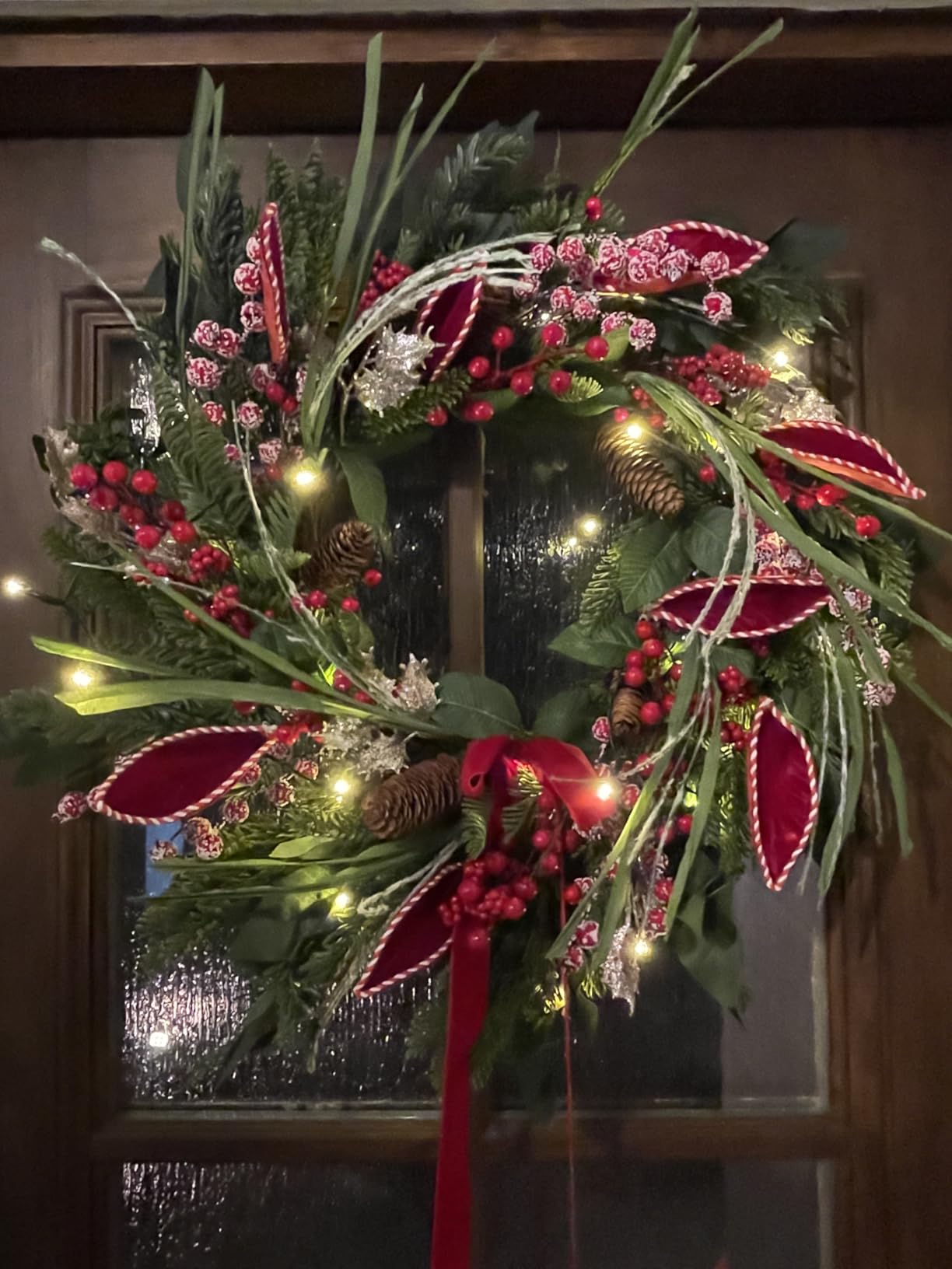 Christmas Wreath with Lights,Outdoor Pre-lit Christmas Wreaths for Front Door-24 Inch Xmas Door Wreath with Pine Needles Pine Cones and Red Berries- Farmhouse Home Christmas Decorations customer photo 2