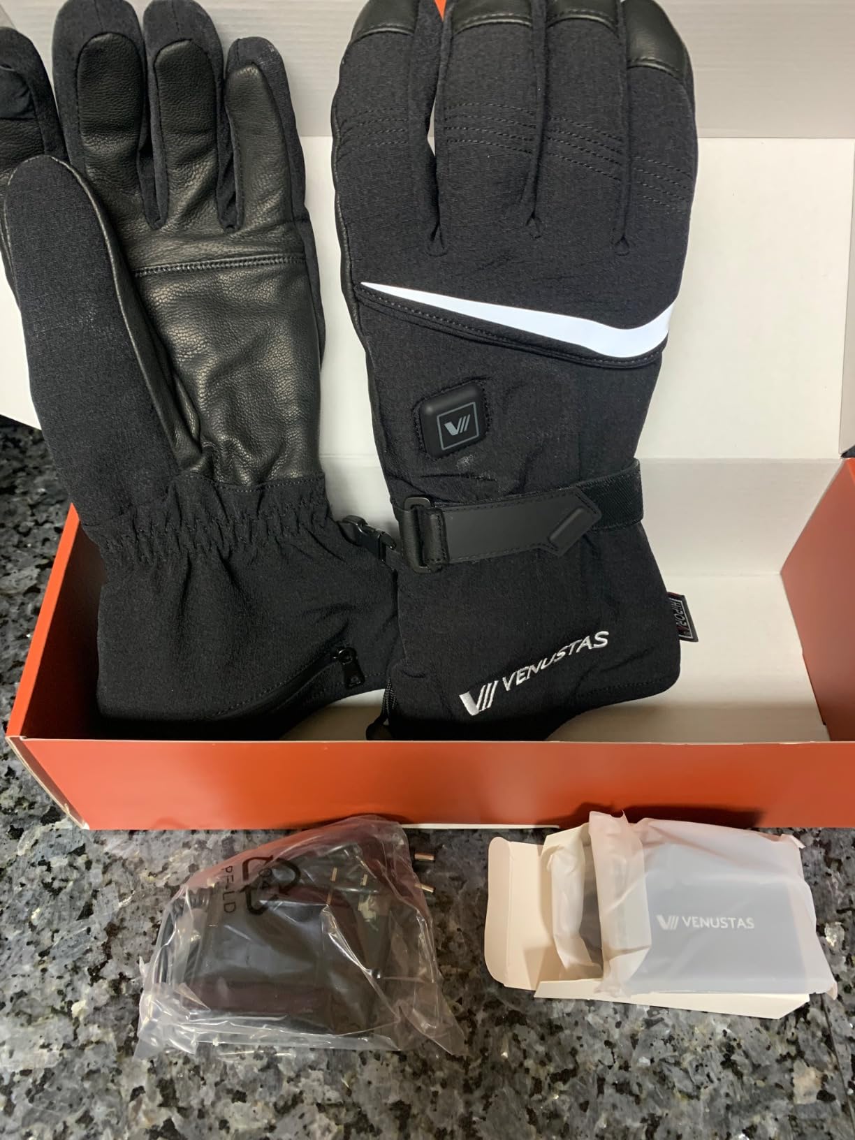 Venustas Heated Gloves for Men & Women, Rechargeable Electric Gloves for Arthritis, Winter Heated Motorcycle Ski Work Gloves customer photo 1