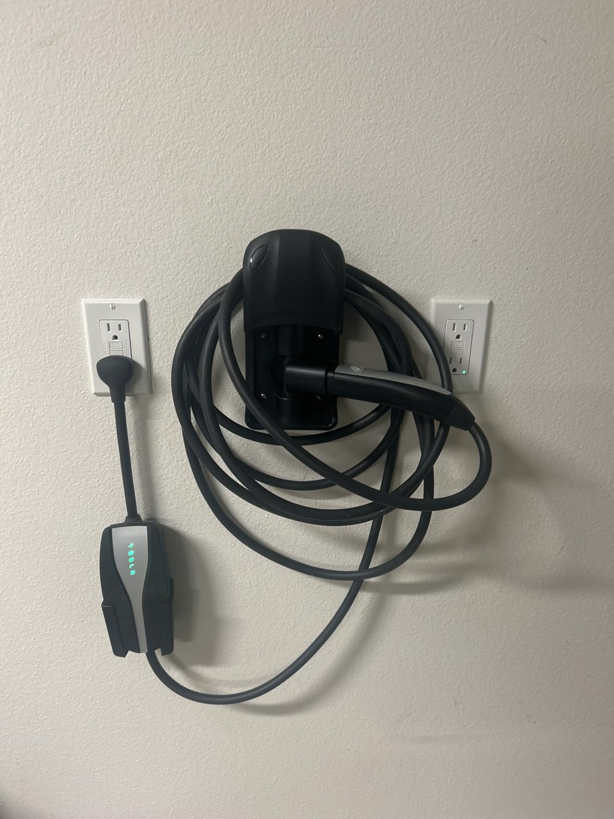 EV Charger Holder Wall Mount, EV Charging Cable Holder for Electric Vehicle Mobile Connector Organizer, Upgraded Rotatable J1772 Plug Hangers customer photo 2