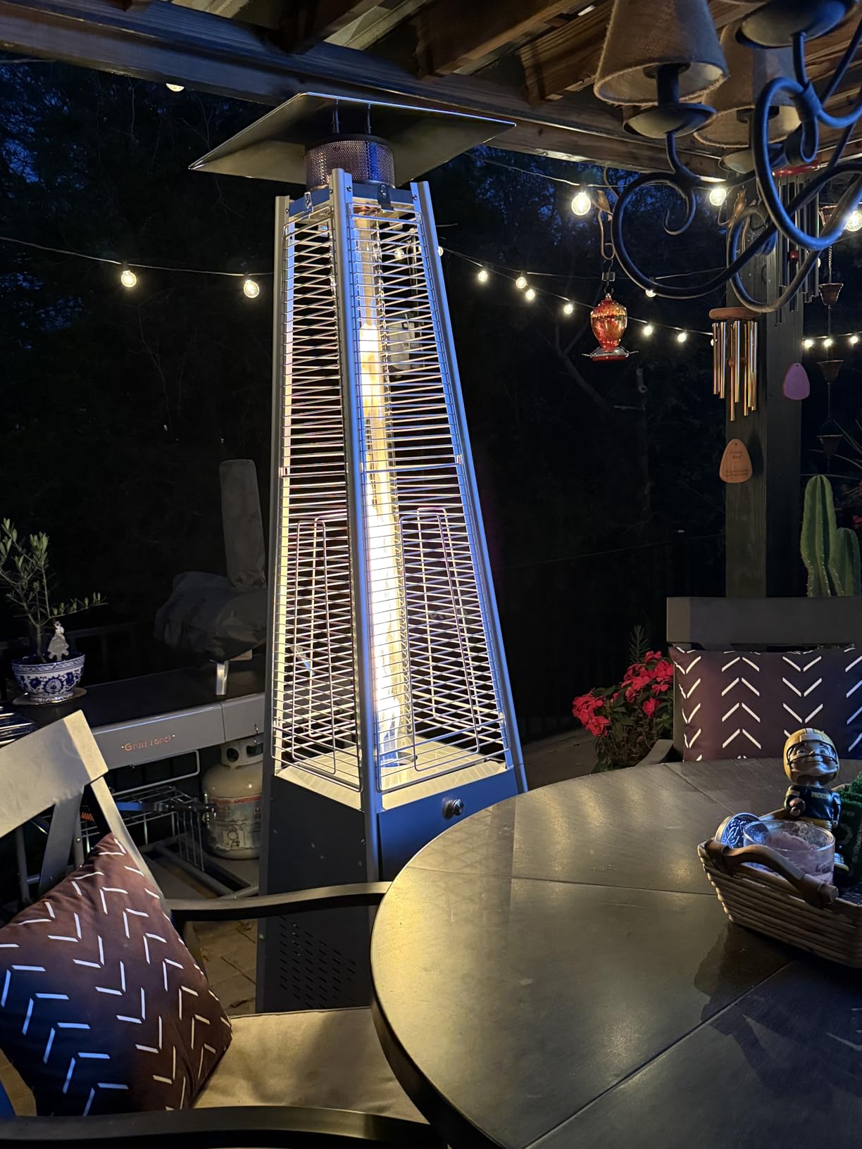 VEVOR 50000BTU Propane Patio Heater for Outdoor Use With Round Table Design, Metal Burner and Wheels - Tall Hammered Flame Heater for Party, Backyard, Garden, Silver Gray customer photo 2