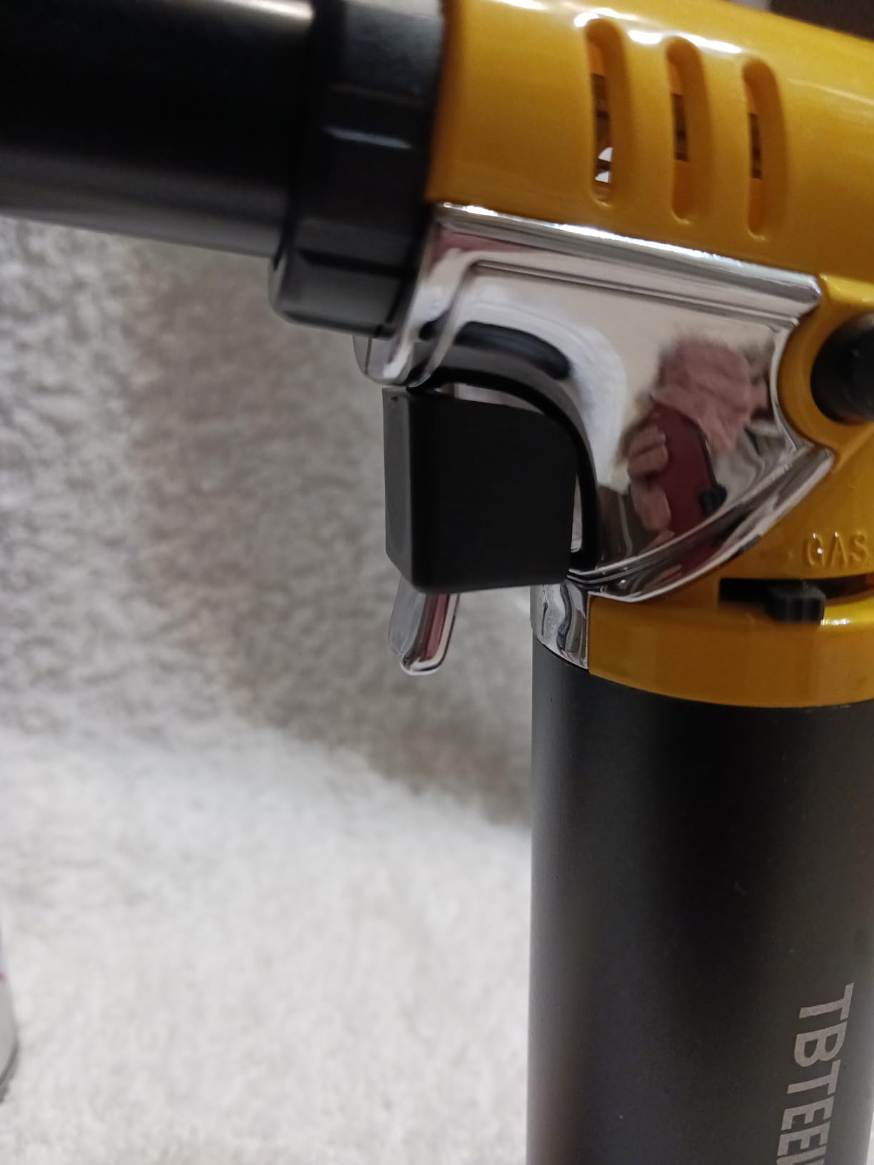TBTeek Butane Torch with Fuel Gauge T907, One-hand Operation Kitchen Torch Lighter with Adjustable Flame for BBQ, Baking, Brulee Creme, Crafts and Soldering(Butane Gas Not Included) customer photo 2