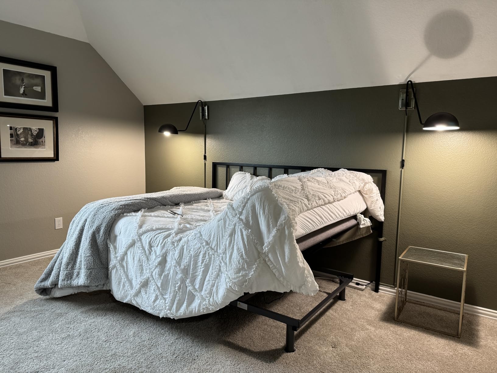 Heavy Duty King Adjustable Bed Frame, Wireless Remote, Dual USB Ports,Ergonomic Upholstered Bed Frame, Lift Motor, Under Bed Lighting, Independent Head and Foot Tilt customer photo 1