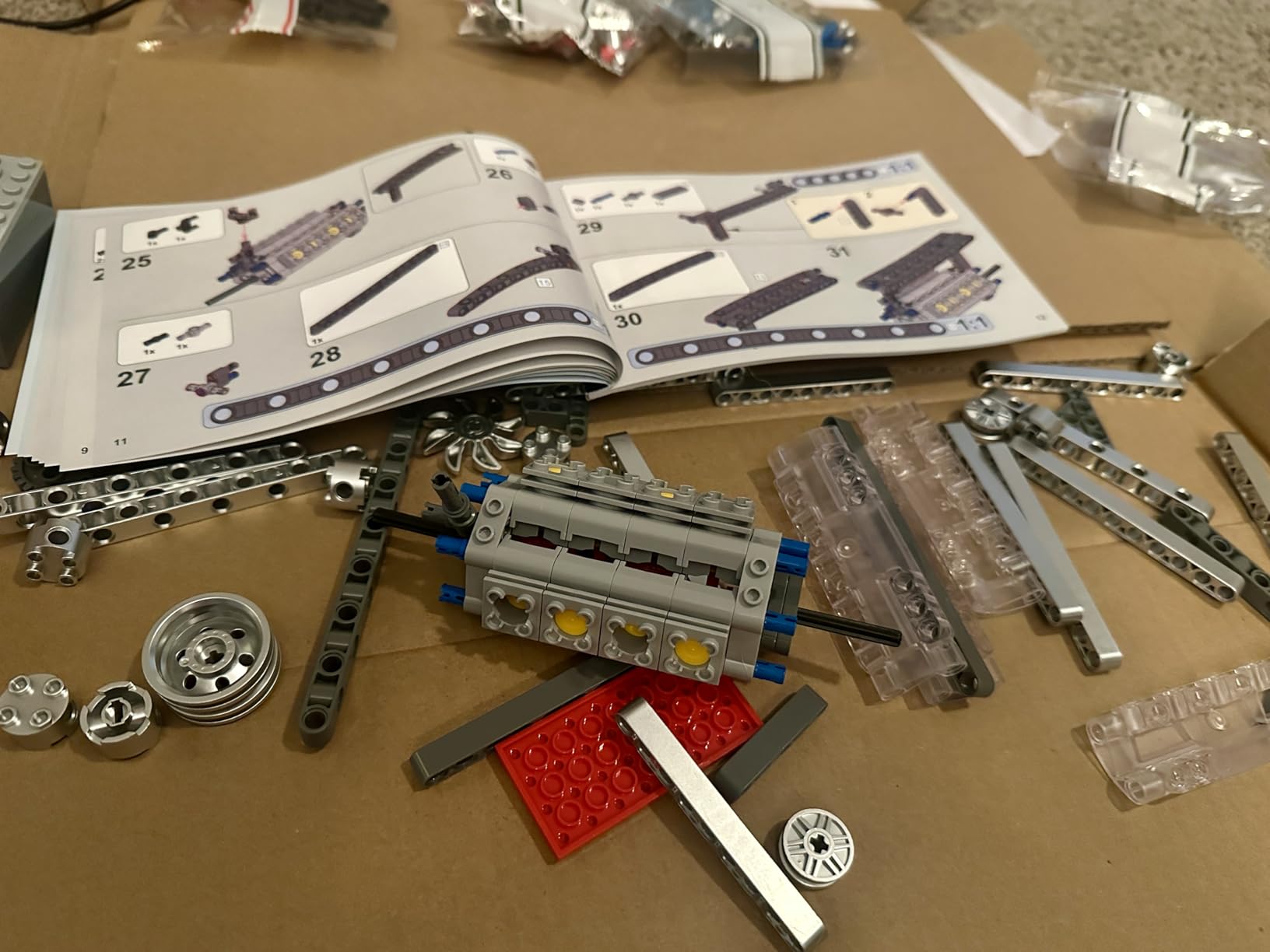 Mini V8 Engine Kits That Runs, Build Your Own Visible Car Motor, Physical Science Experiment Models for Teens, Best STEM Toy Gifts for 14+ and Adult 10171 (487 Pcs) customer photo 2