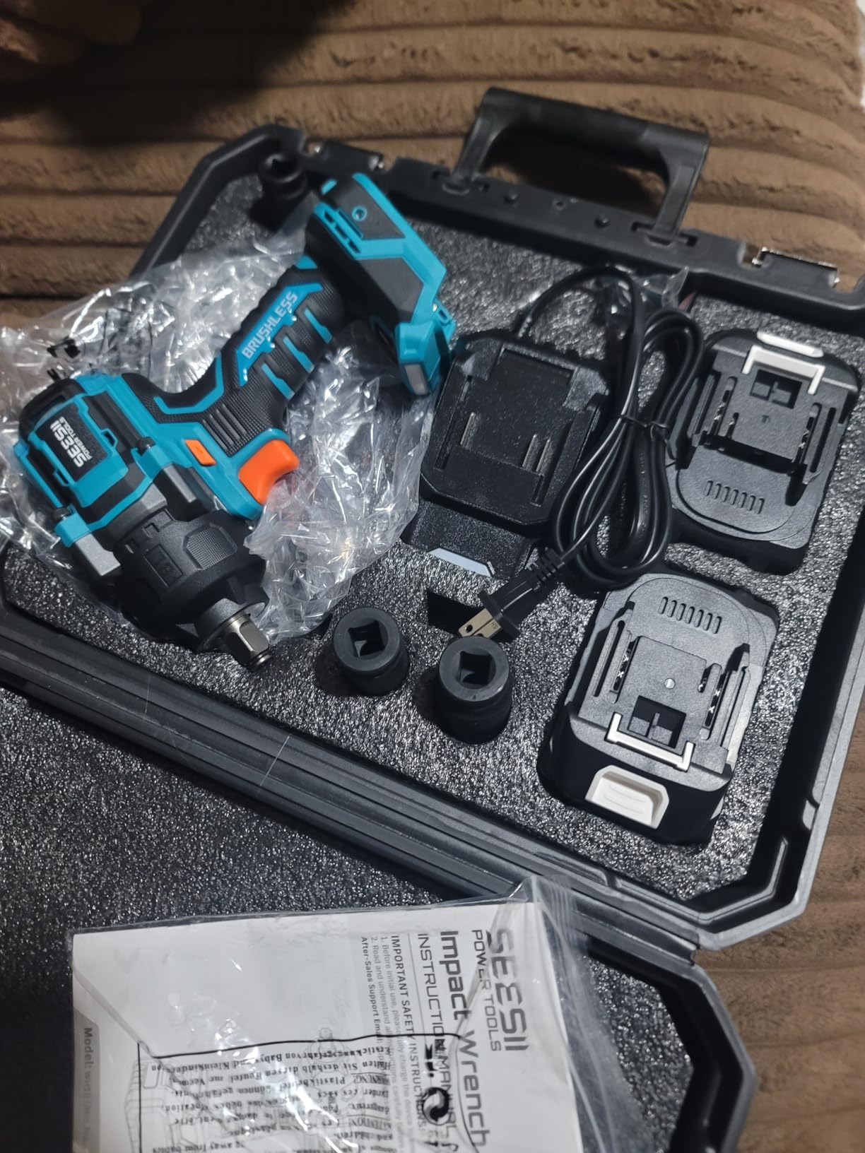 Seesii Impact Wrench 886Ft-lbs/1200N.m, 1/2 High Torque Impact Gun For Bolts | 21V 2x4.0Ah Battery, Electric Impact Driver, 2900IPM, 5 Socket, Cordless Impact Wrench for Home Car/Mower/Pickup/Truck RV customer photo 1