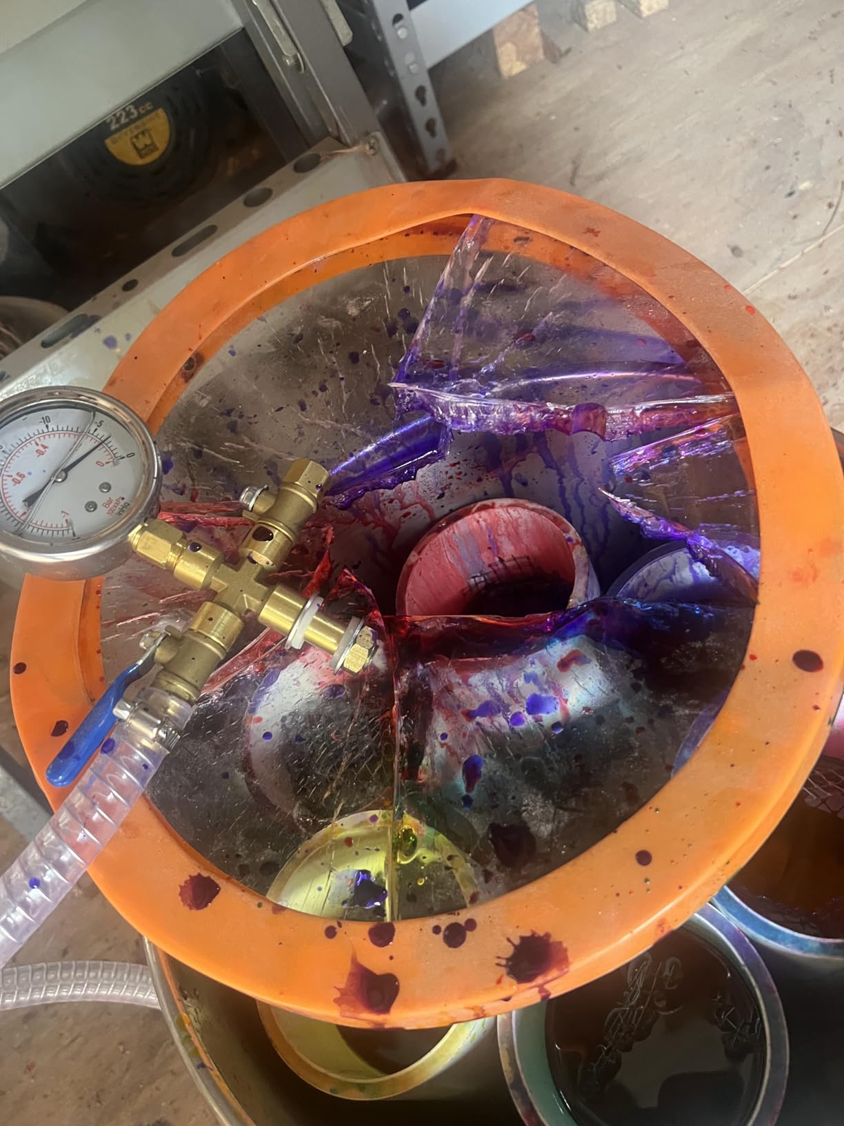 VEVOR 5 Gallon Vacuum Chamber and 3.5 CFM Pump Kit, Stainless Steel Chamber, Single Stage Vacuum Pump Degassing Chamber Kit, with Acrylic Lid, Oil, 4.92 ft Hose, for Degassing Resin Silicone Epoxies customer photo 1