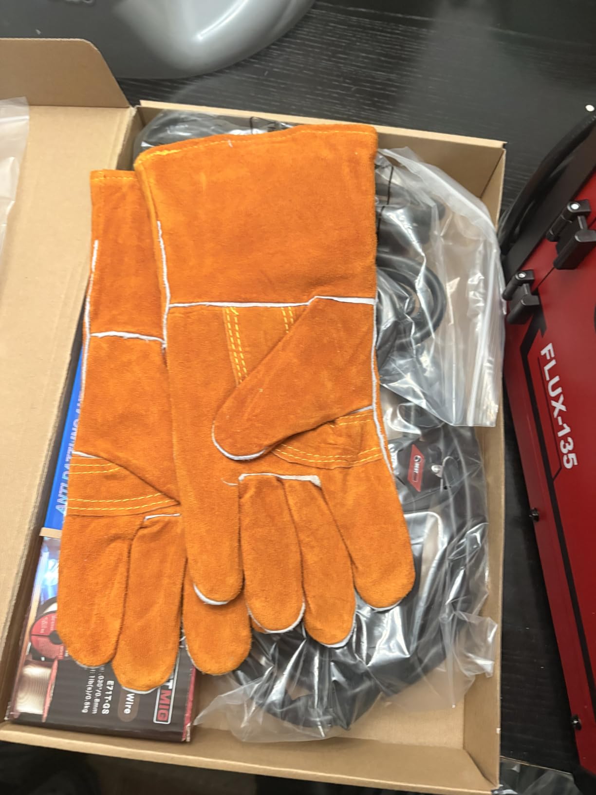 BESTMIG 135A MIG Welder - 3-in-1 Flux Core Welder, MIG/Lift TIG/Stick Welding Machine - Portable IGBT Inverter - 110V with Welder Helmet and Gloves (Red Black, MIG 135A Welder) customer photo 1