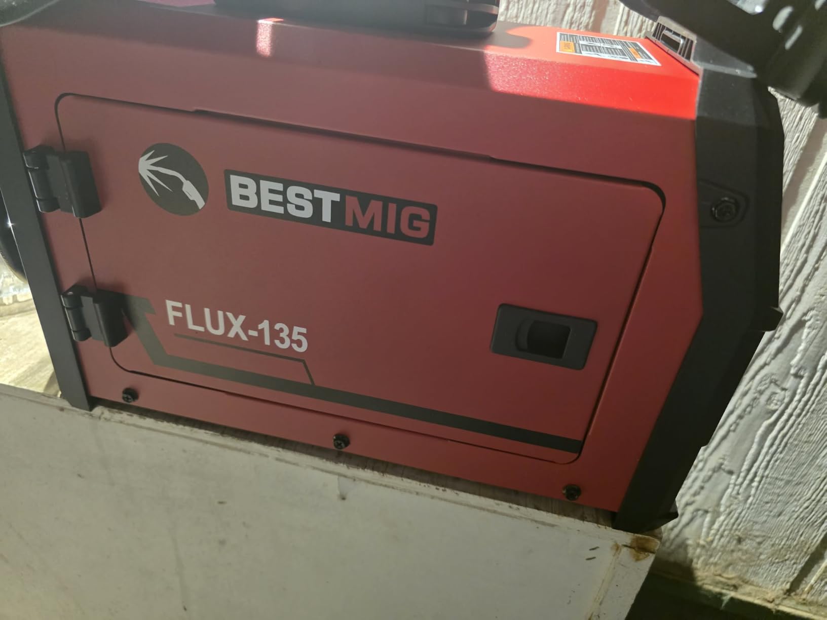 BESTMIG 135A MIG Welder - 3-in-1 Flux Core Welder, MIG/Lift TIG/Stick Welding Machine - Portable IGBT Inverter - 110V with Welder Helmet and Gloves (Red Black, MIG 135A Welder) customer photo 2