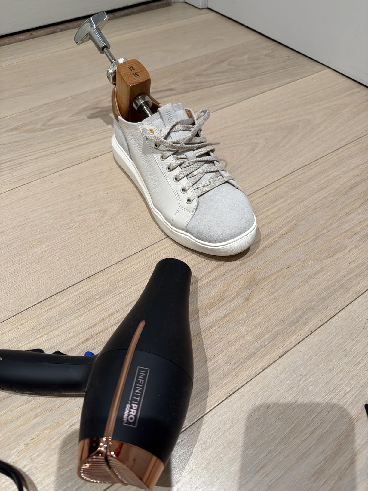 HOUNDSBAY Plastic & Wooden Shoe Stretchers - Adjustable Shoe Widener Expander for Men and Women customer photo 2
