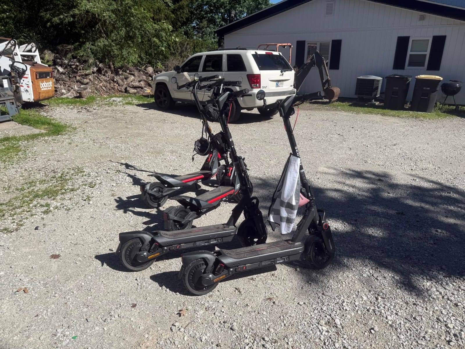 Segway Ninebot MAX Series Electric Scooter, Up to 22-28 MPH, Long Rang, Dual Suspension & Braking System, Fast Charging, Scooter for Adults, UL-2272 2271 Certified (G2/G3) customer photo 1